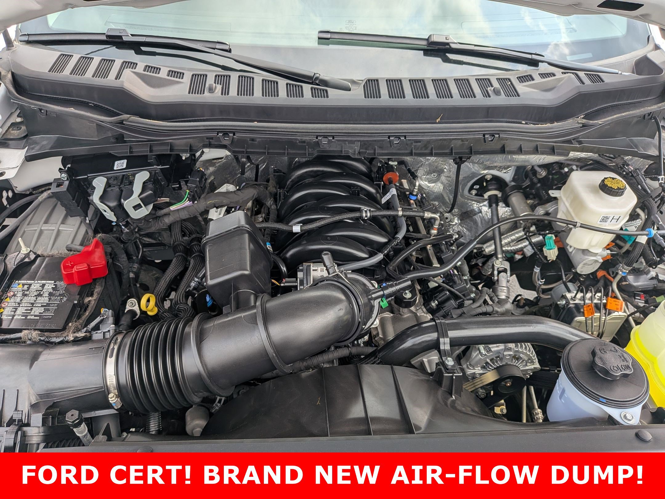 2025 FORD F-450 - Image 28