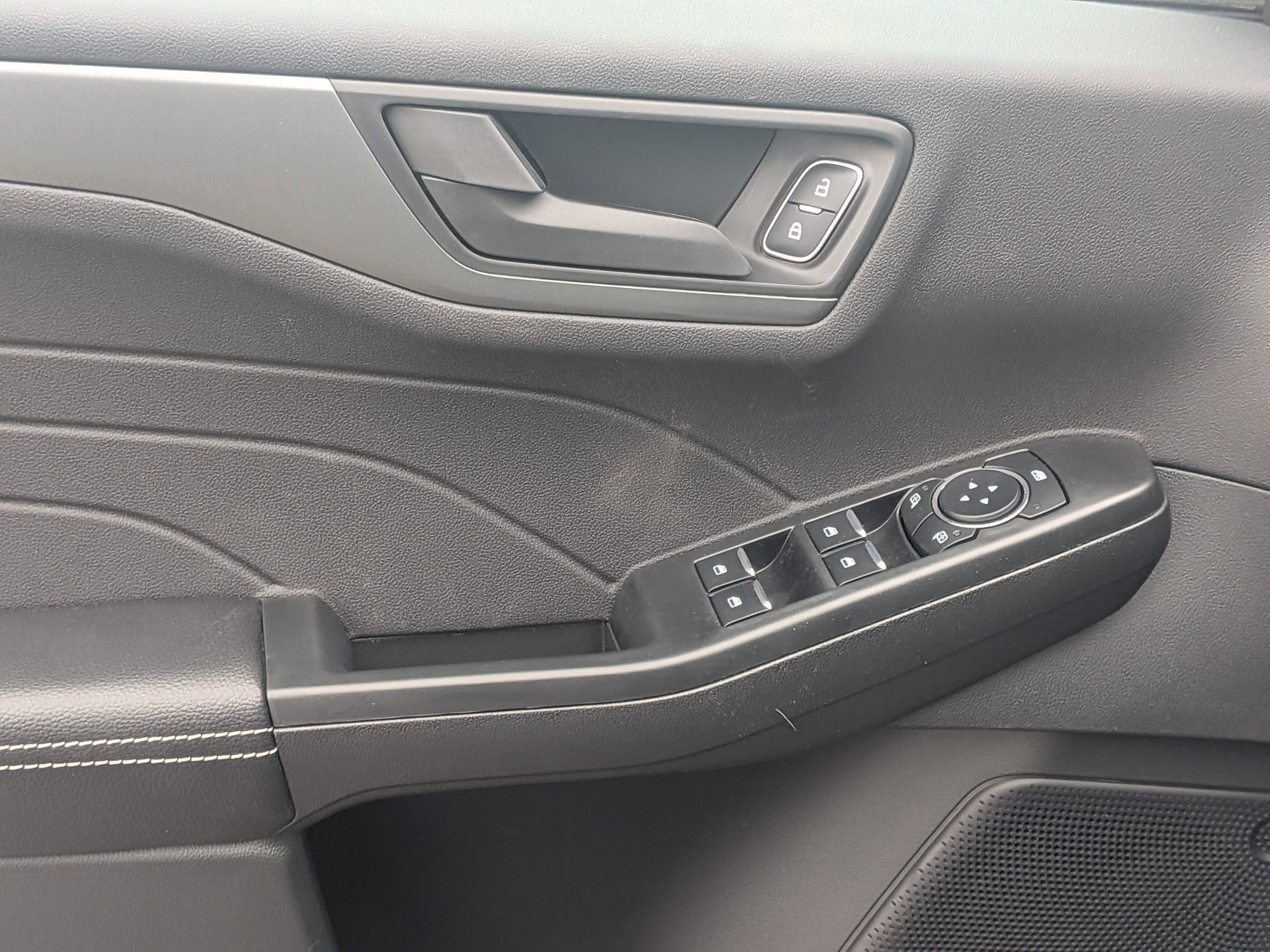 2026 FORD ESCAPE - Image 12