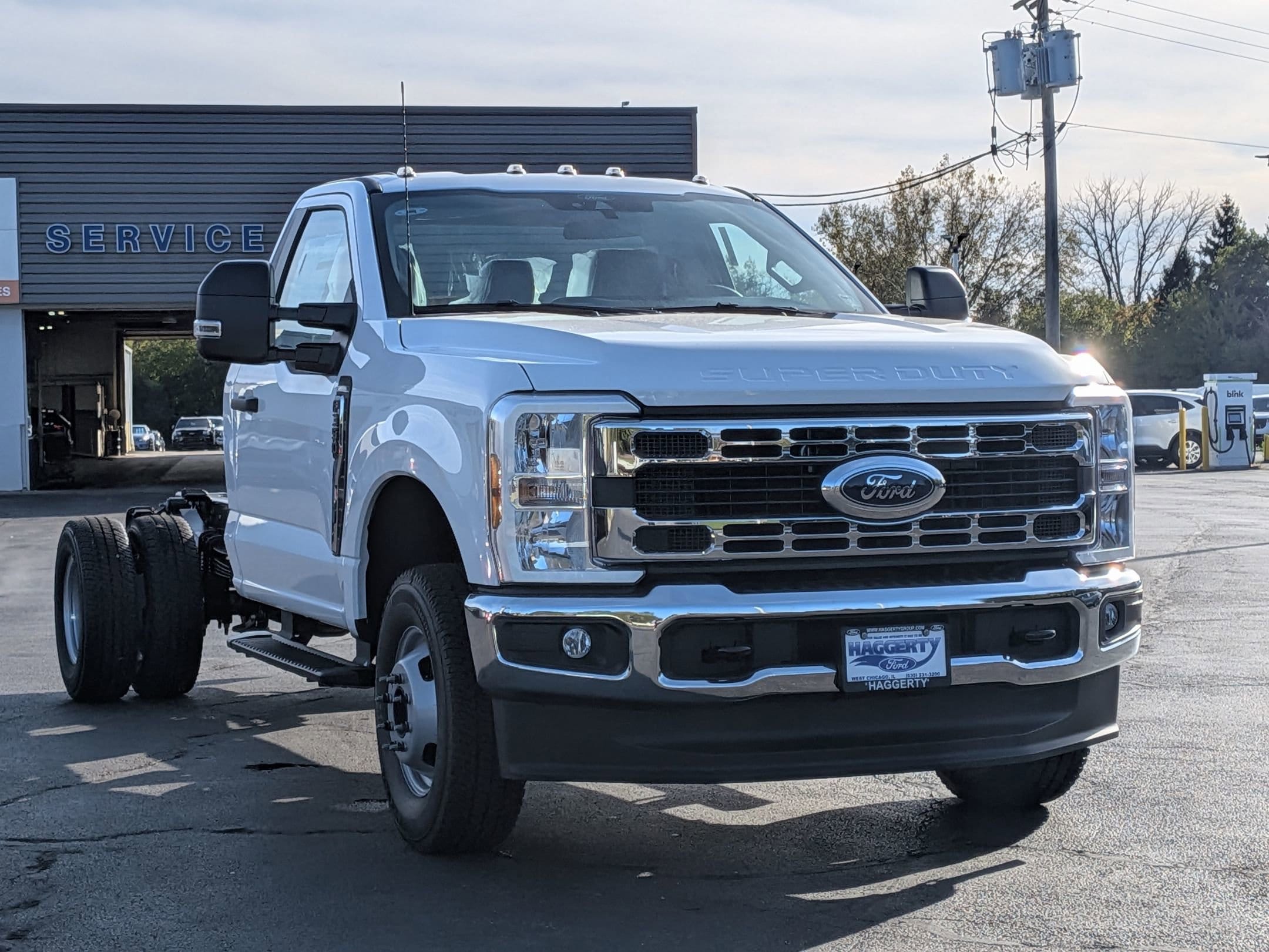 2026 FORD F-350 - Image 3