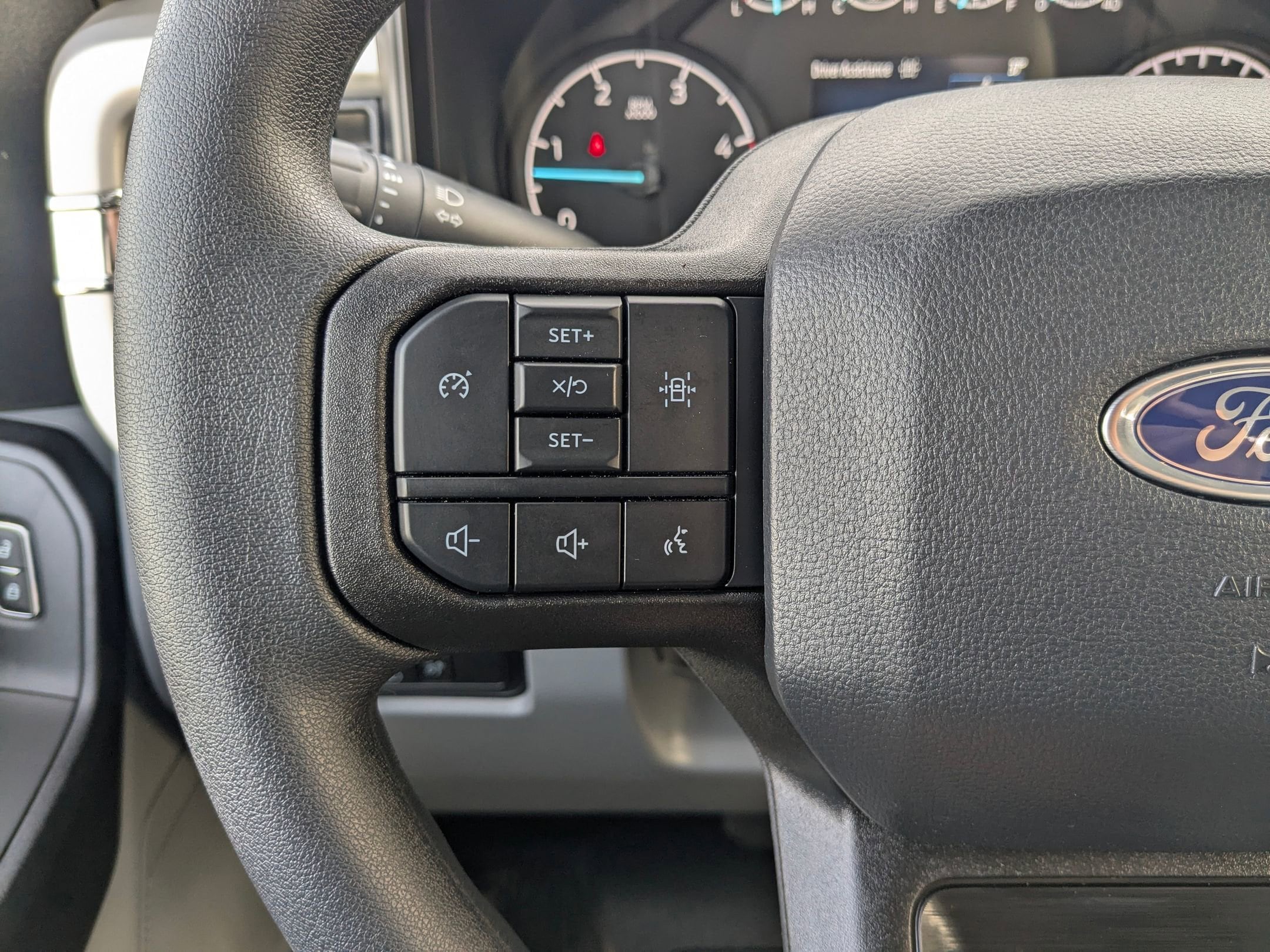 2024 FORD F-450 - Image 14