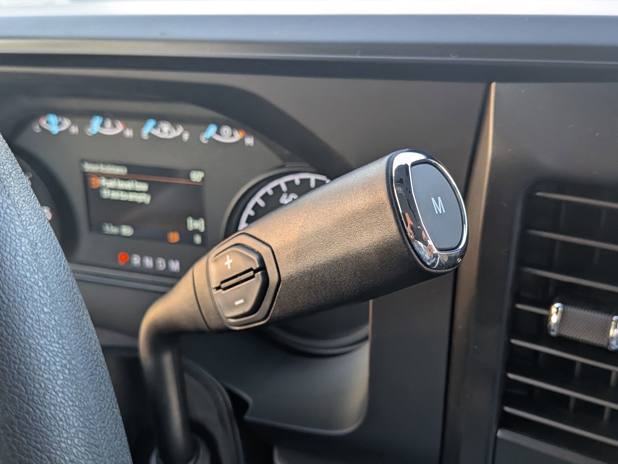 2026 FORD F-550 - Image 19