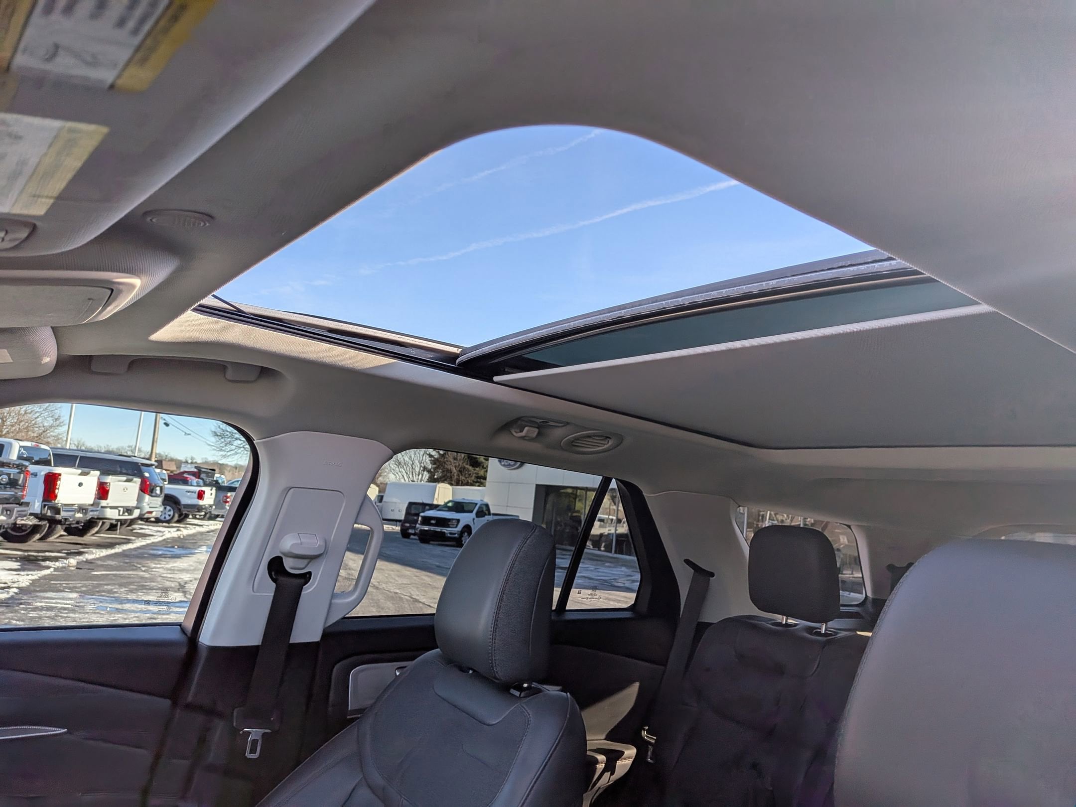 2025 FORD EXPLORER - Image 12