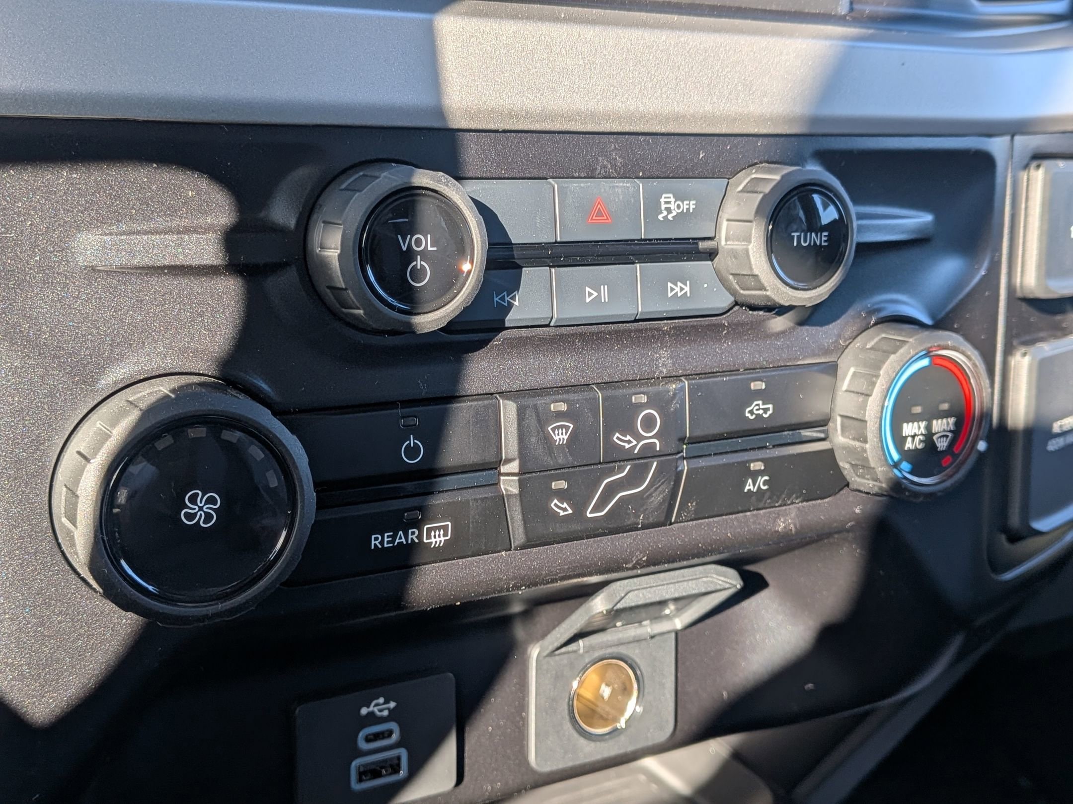 2026 FORD F-450 - Image 18