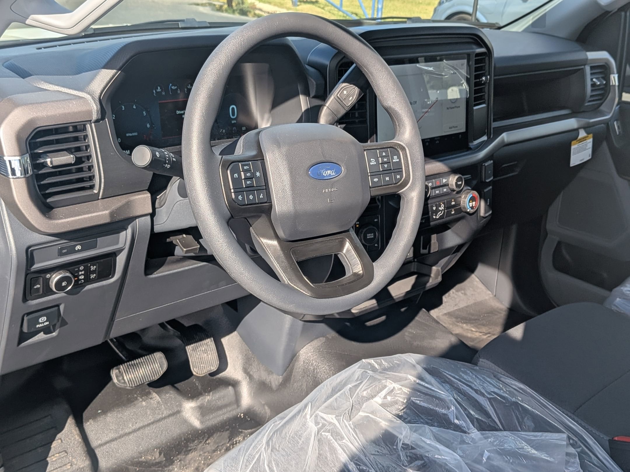 2025 FORD F-150 - Image 10