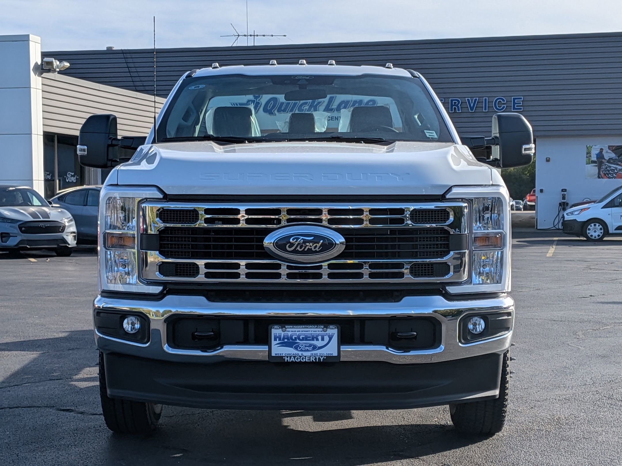 2026 Ford F-350 photo 2