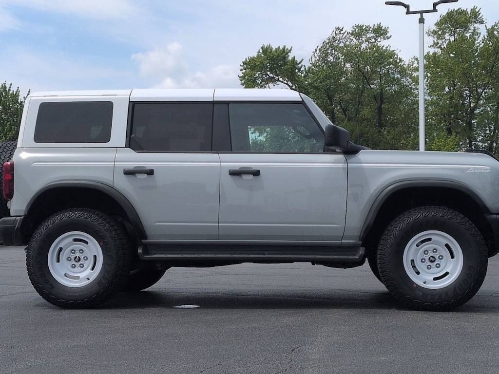 New 2026 Ford Bronco Heritage Edition 4 Door Advanced 4x4 Heritage Edition Advanced 4x4