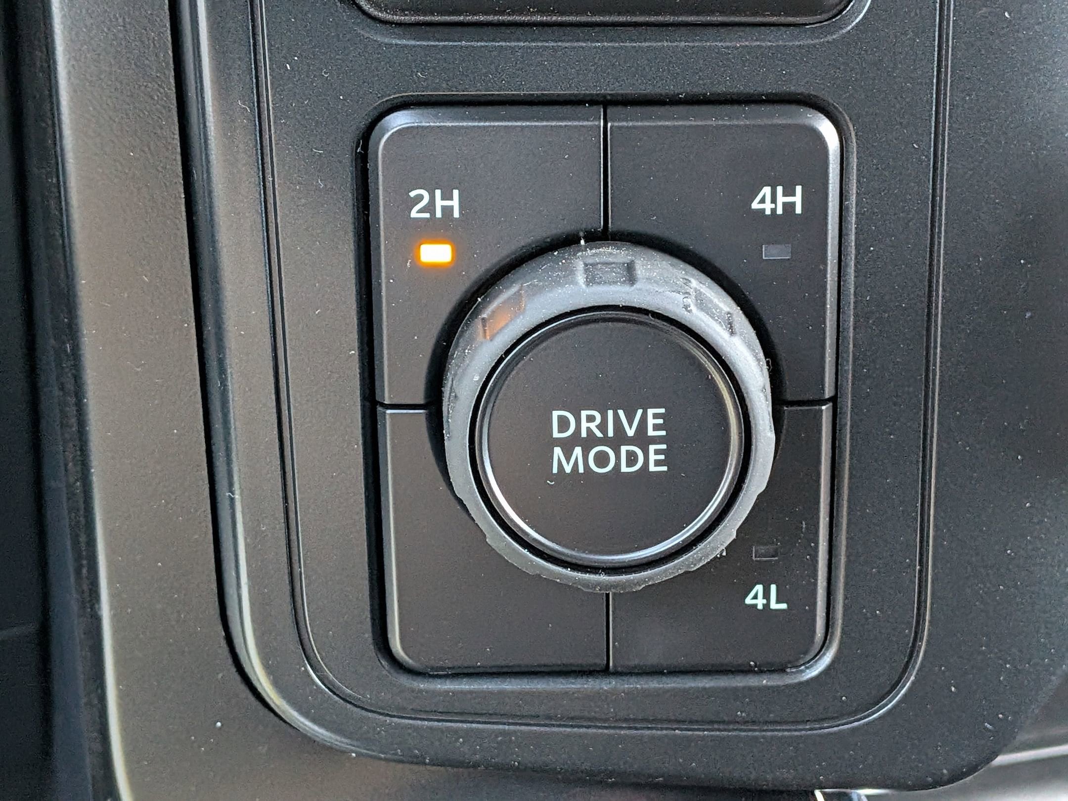 2025 FORD F-150 - Image 19