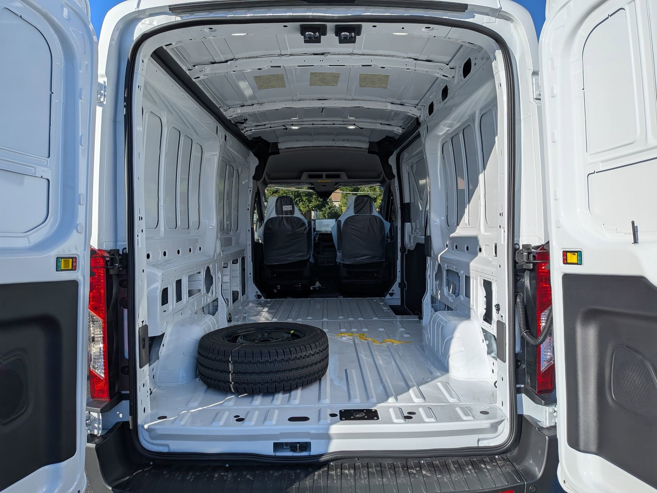 2026 FORD TRANSIT - Image 20