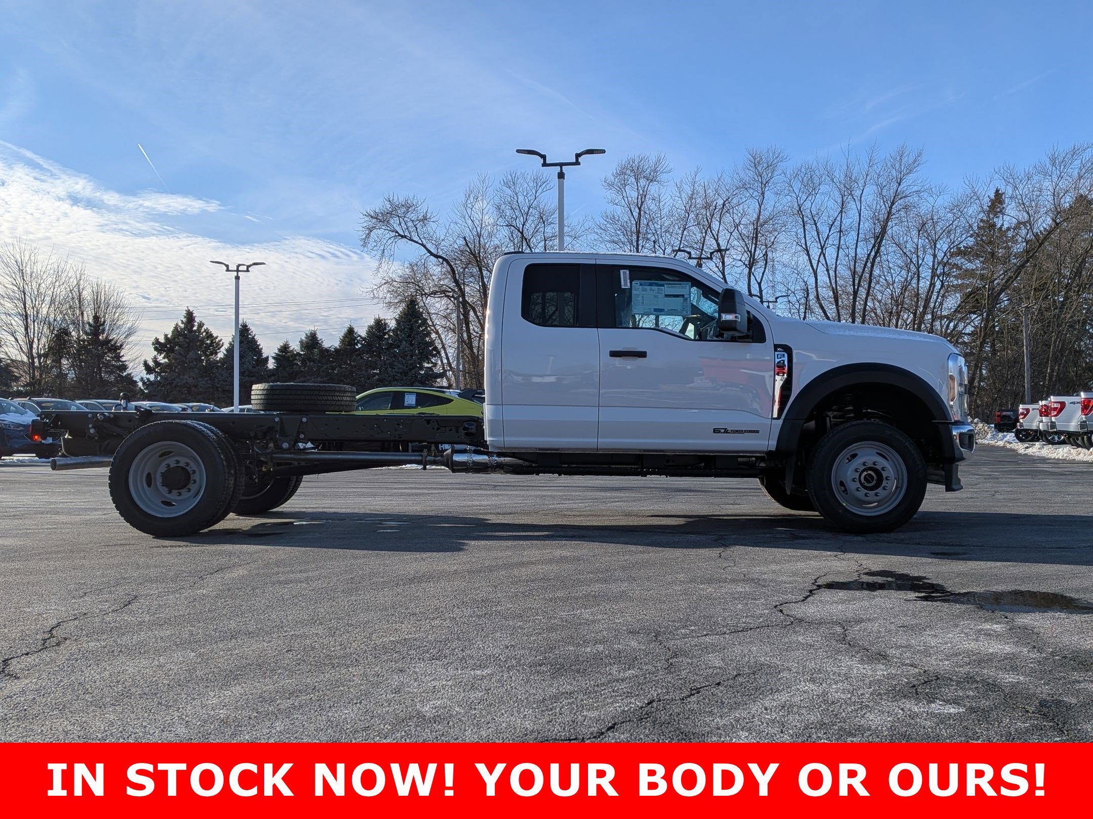 2026 Ford F-450 Super Duty Chassis Cab XL - Photo 4
