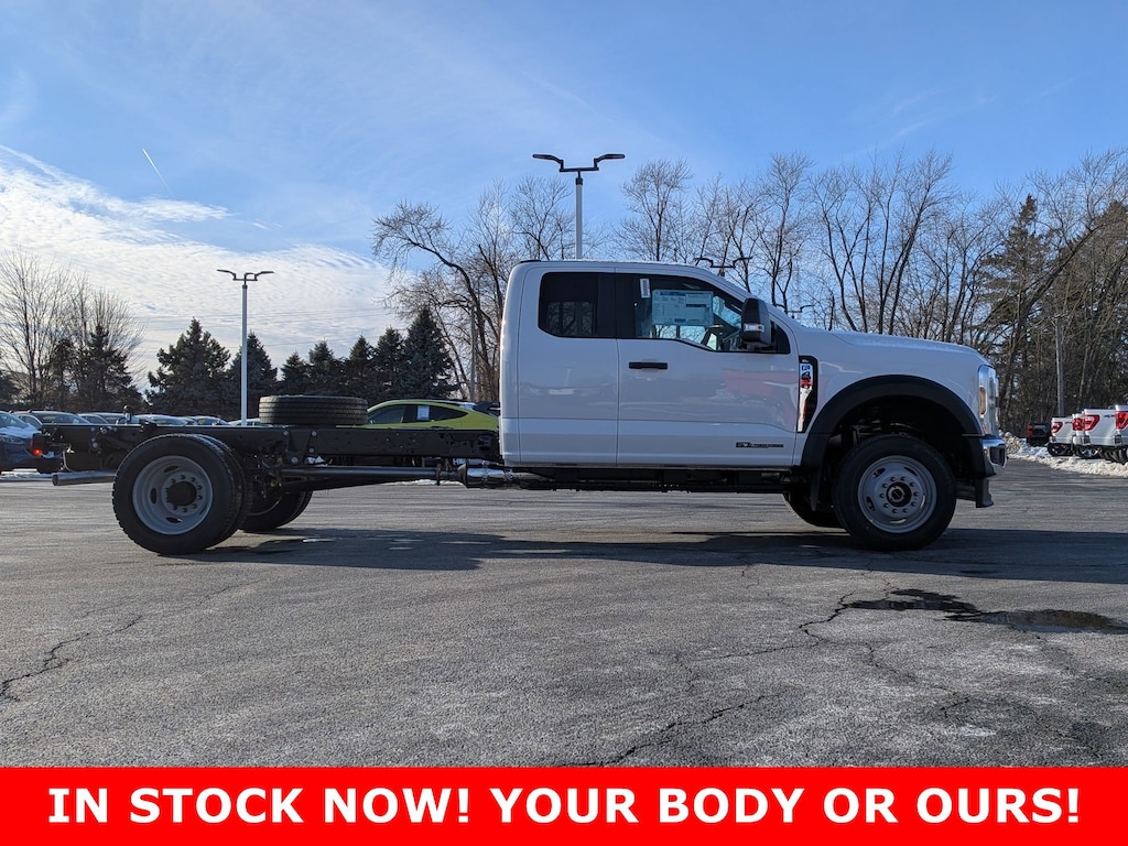 New 2026 Ford Super Duty F-450 DRW XL 4WD SuperCab 192 WB 84 CA