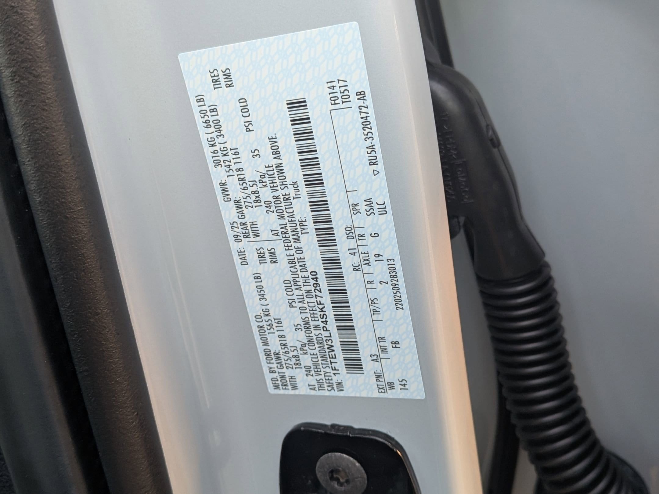 2025 FORD F-150 - Image 29