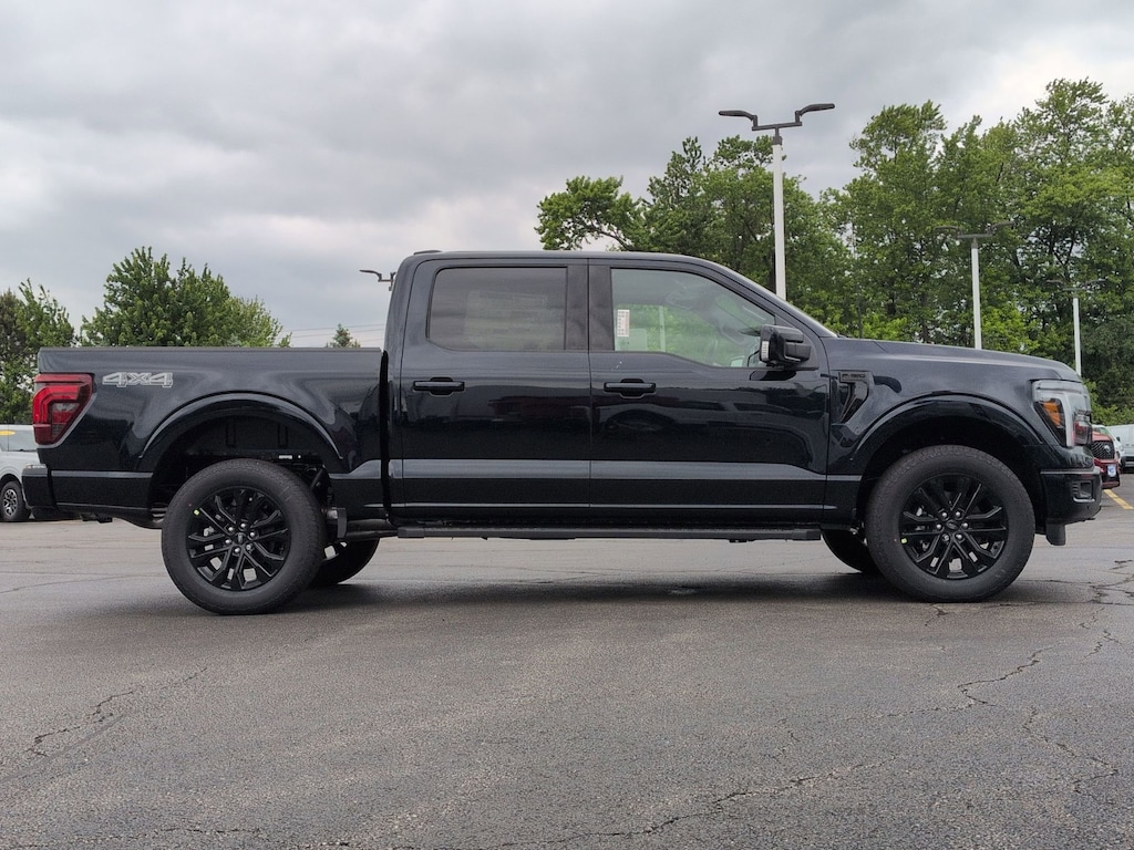 New 2026 Ford F-150 LARIAT 4WD SuperCrew 5.5 Box TRUCK