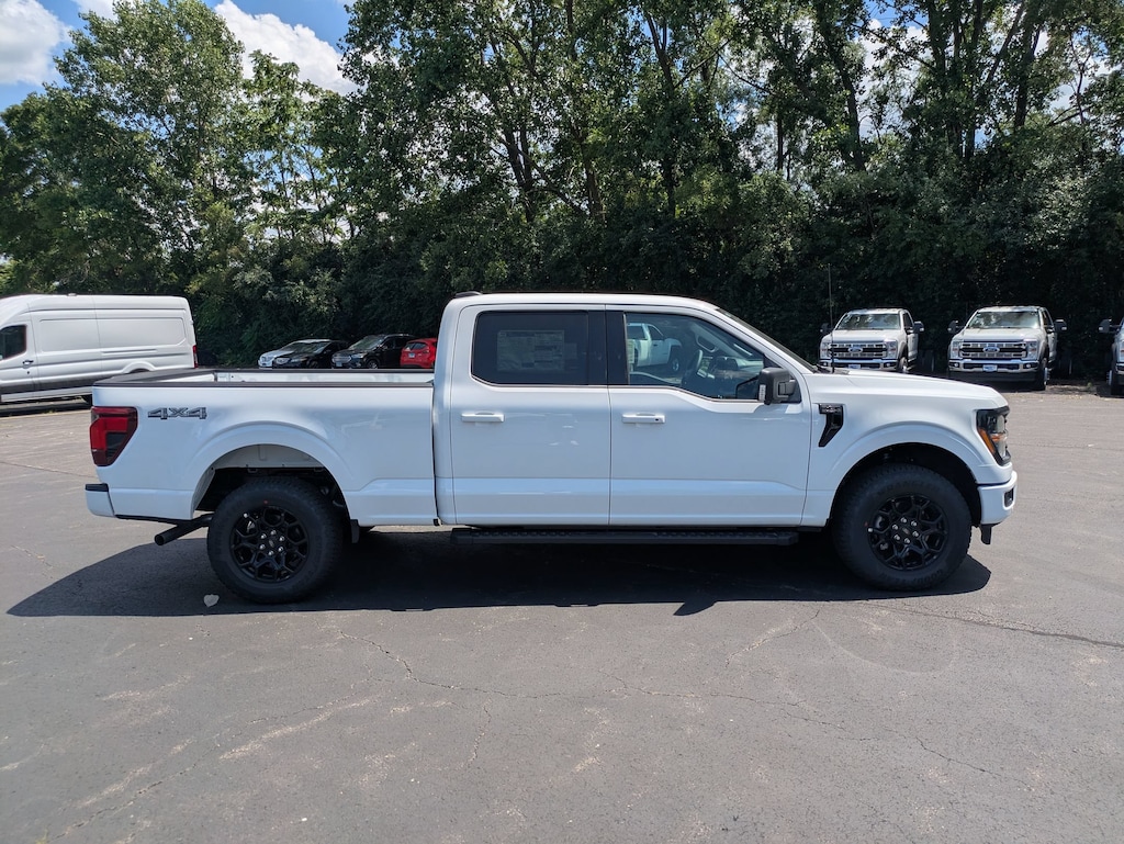 New 2026 Ford F-150 XLT 4WD SuperCrew 6.5 Box