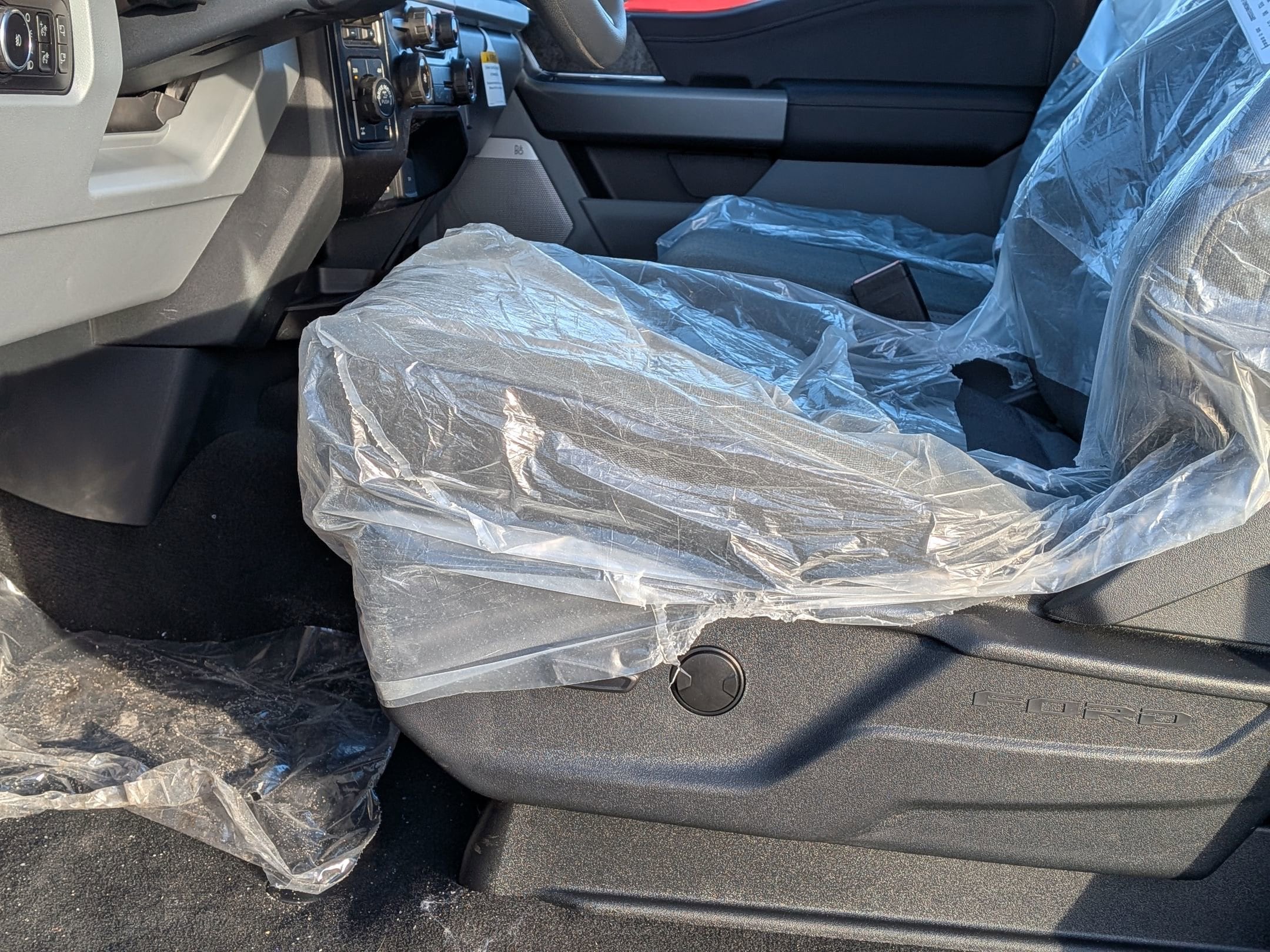 2026 FORD F-250 - Image 11