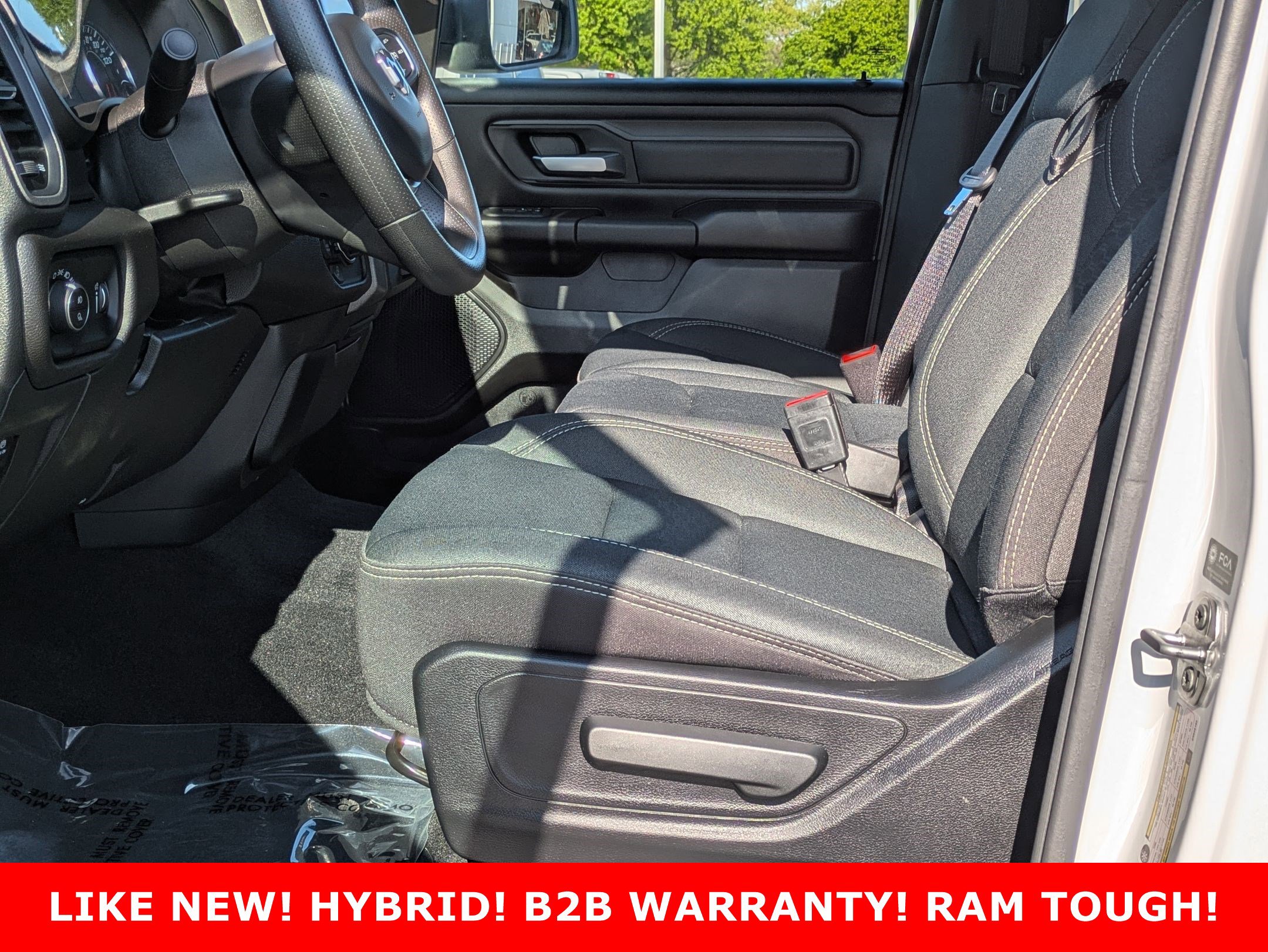 2025 RAM 1500 - Image 10