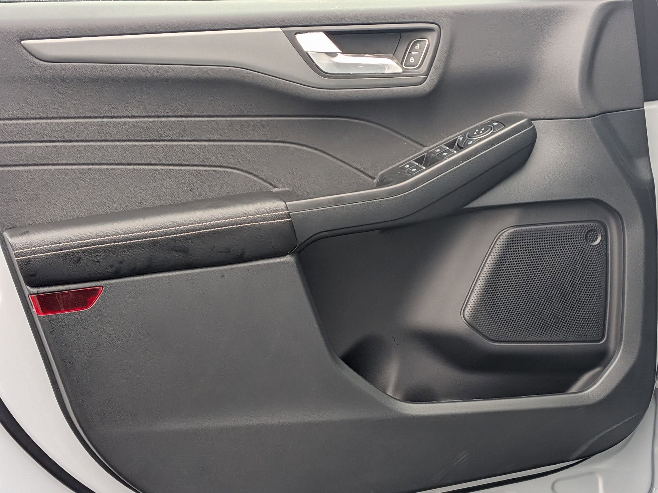 2026 FORD ESCAPE - Image 12