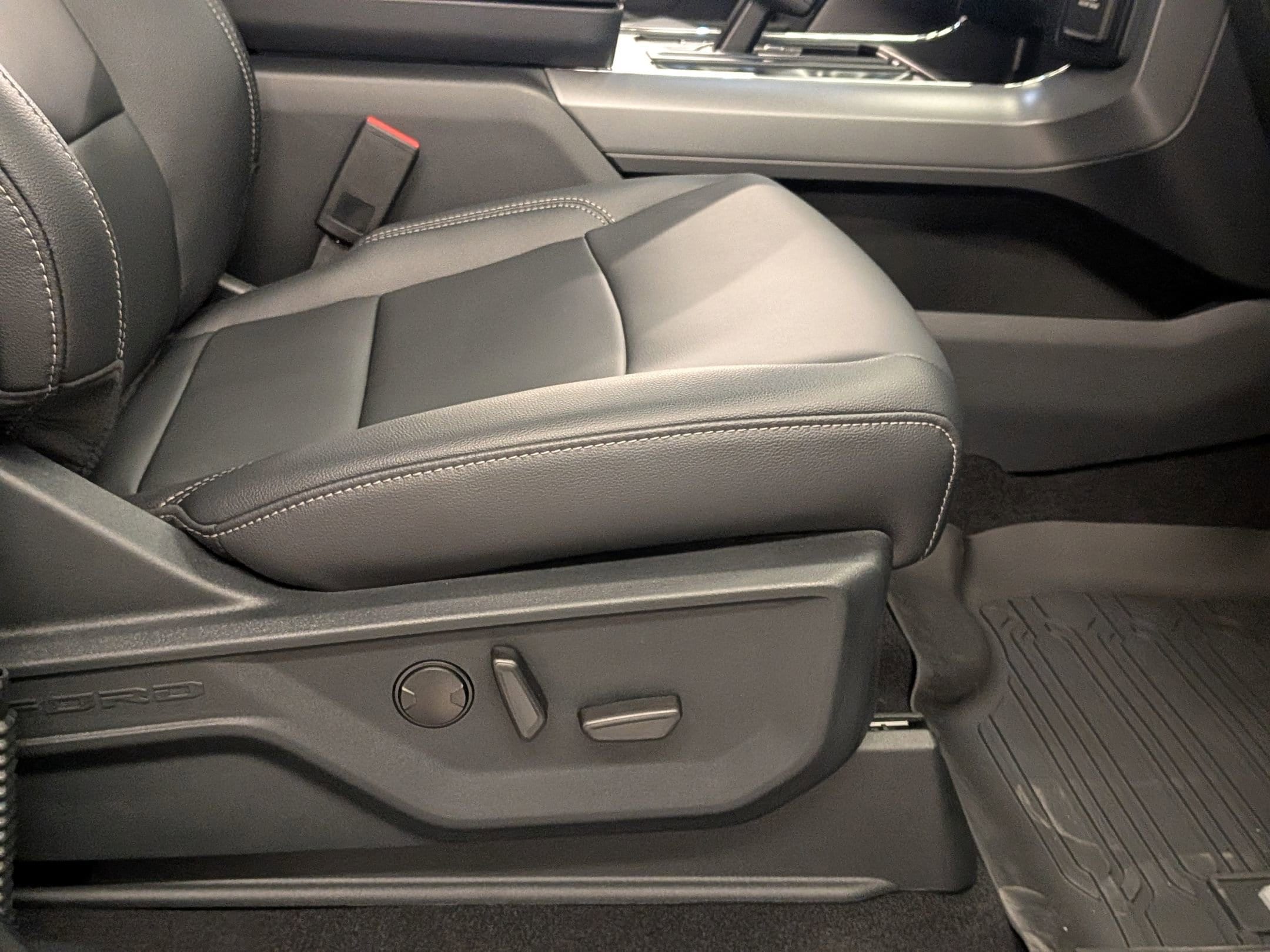 2025 FORD F-150 - Image 28