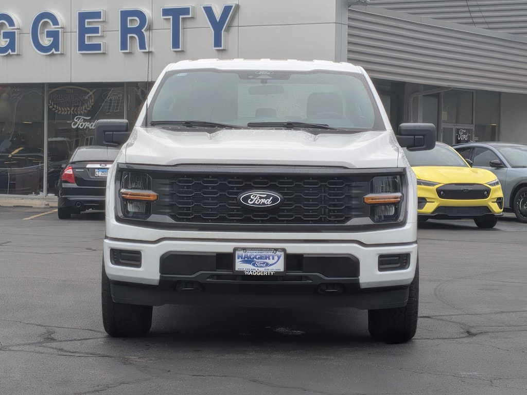 New 2025 Ford F-150 STX 4WD SuperCrew 5.5 Box STX 4WD SuperCrew 5.5 Box