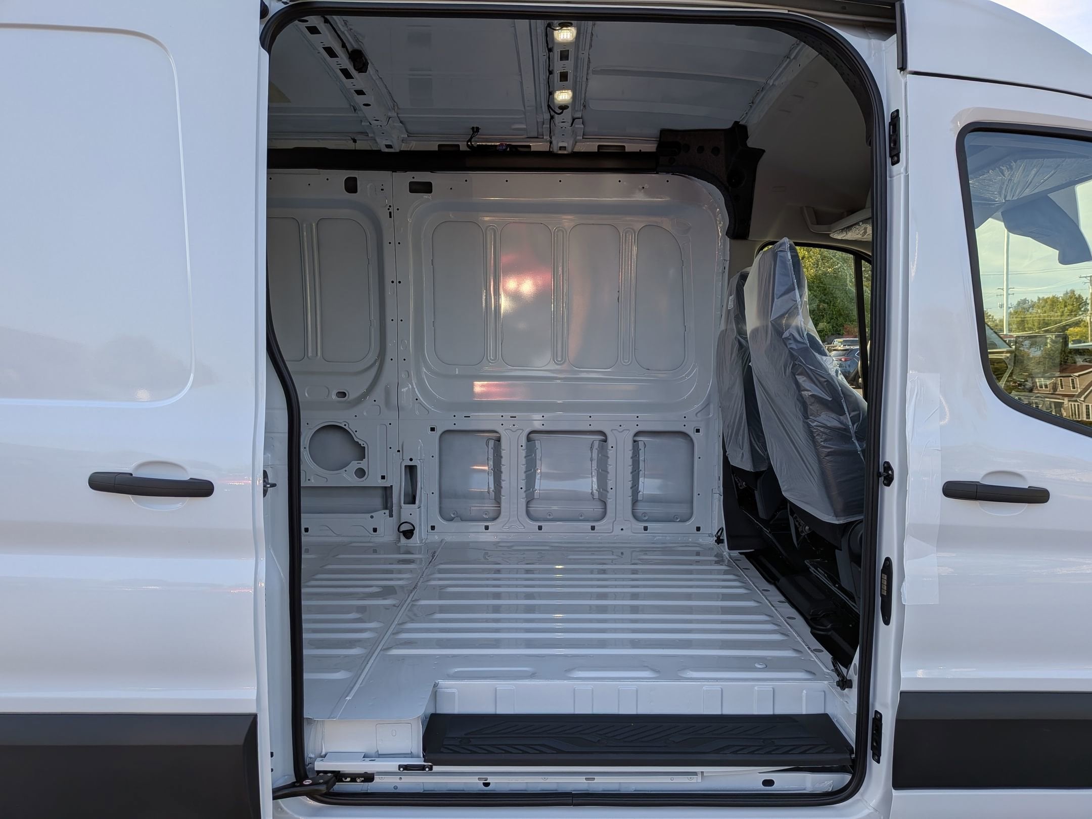 2026 FORD TRANSIT - Image 23