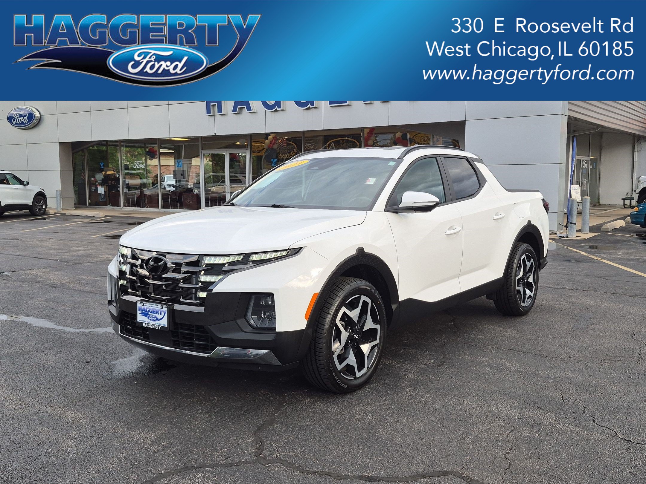 Atlas White 2024 Hyundai Santa Cruz Pickup Truck All-Wheel Drive Automatic