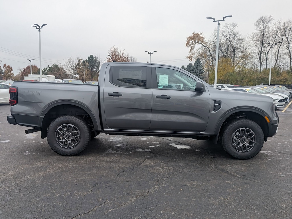 New 2025 Ford Ranger XLT 4WD SuperCrew 5 Box XLT 4WD SuperCrew 5 Box