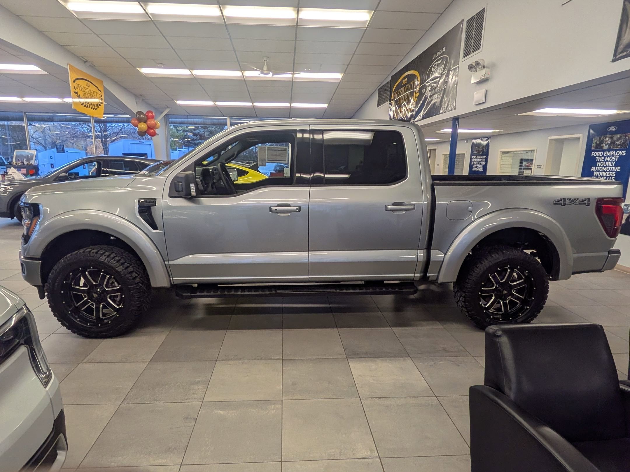 2025 FORD F-150 - Image 3