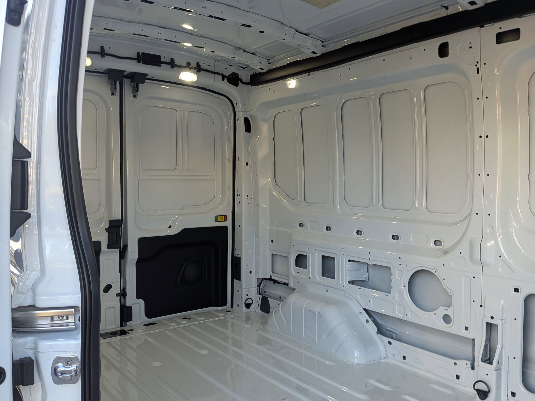 2026 FORD TRANSIT - Image 23