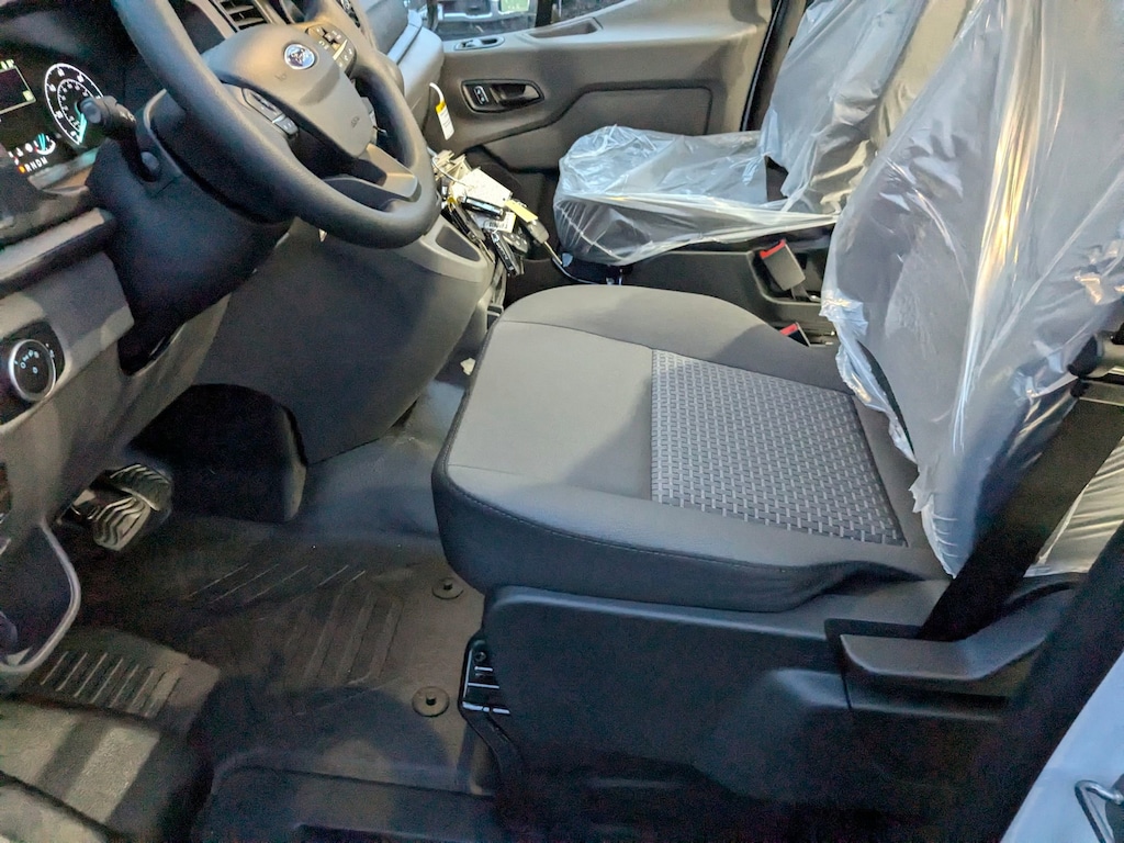New 2024 Ford Transit T-250 148 Med Rf 9070 GVWR RWD T-250 148 Med Rf 9070 GVWR RWD