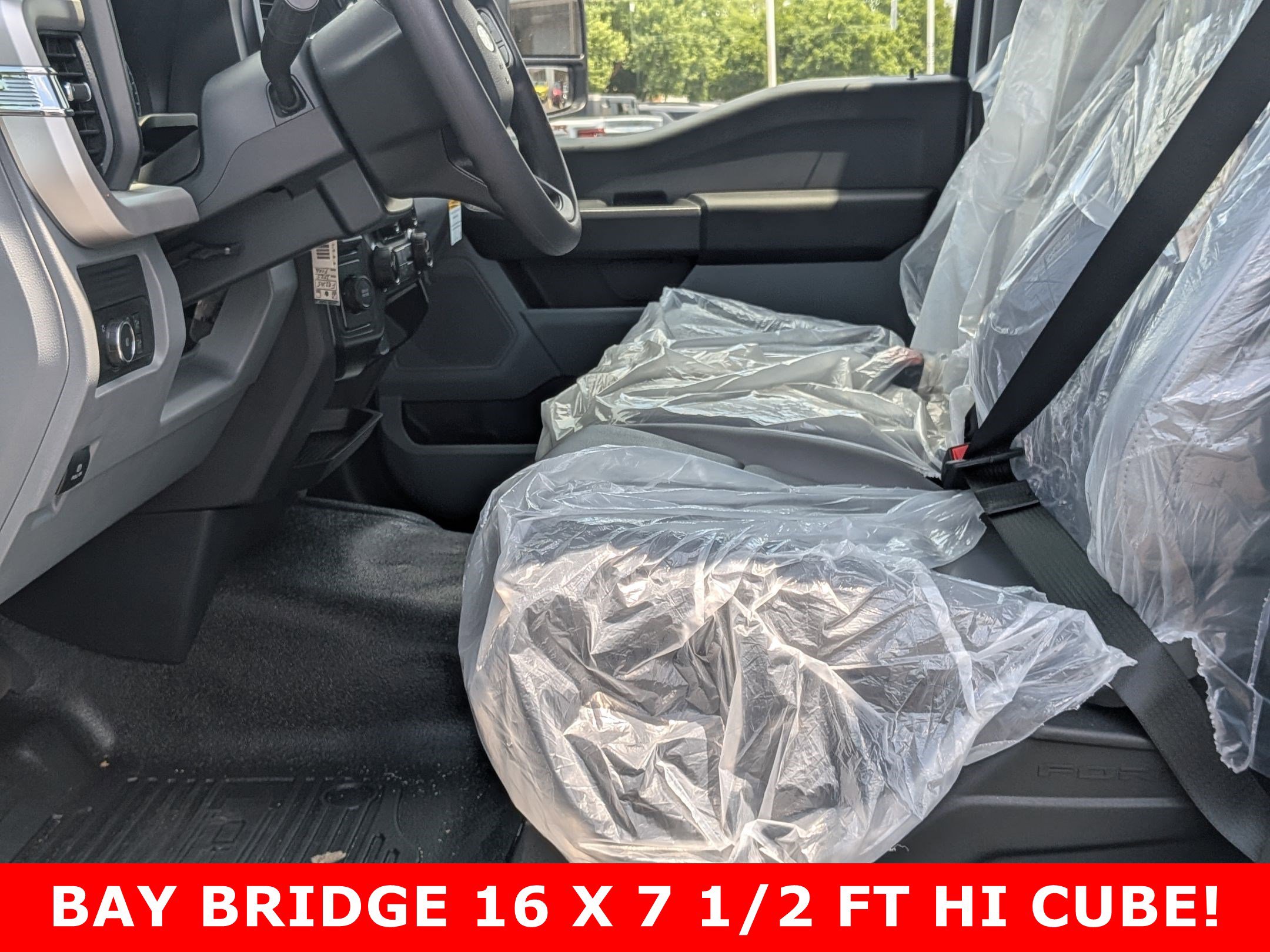 2025 FORD F-450 - Image 11