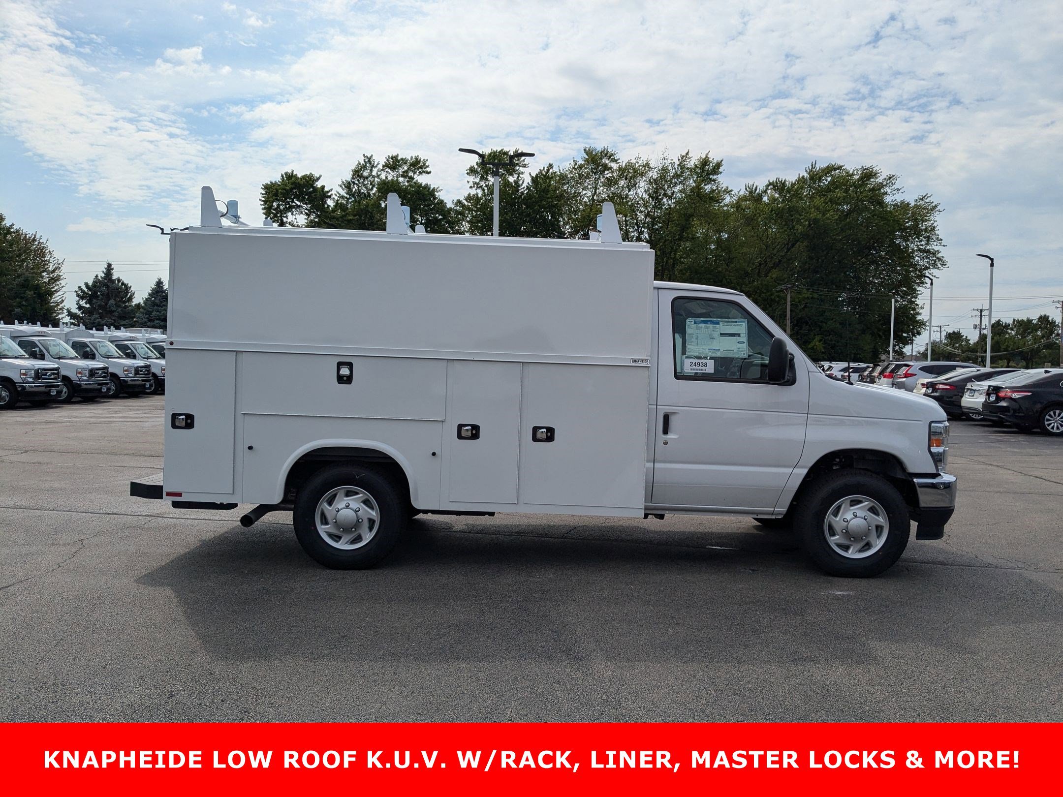 2025 Ford E-350 photo 4