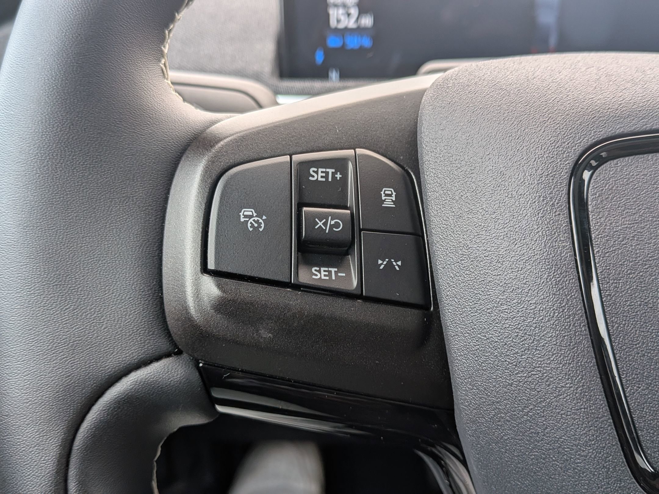 2024 FORD MUSTANG MACH-E - Image 14