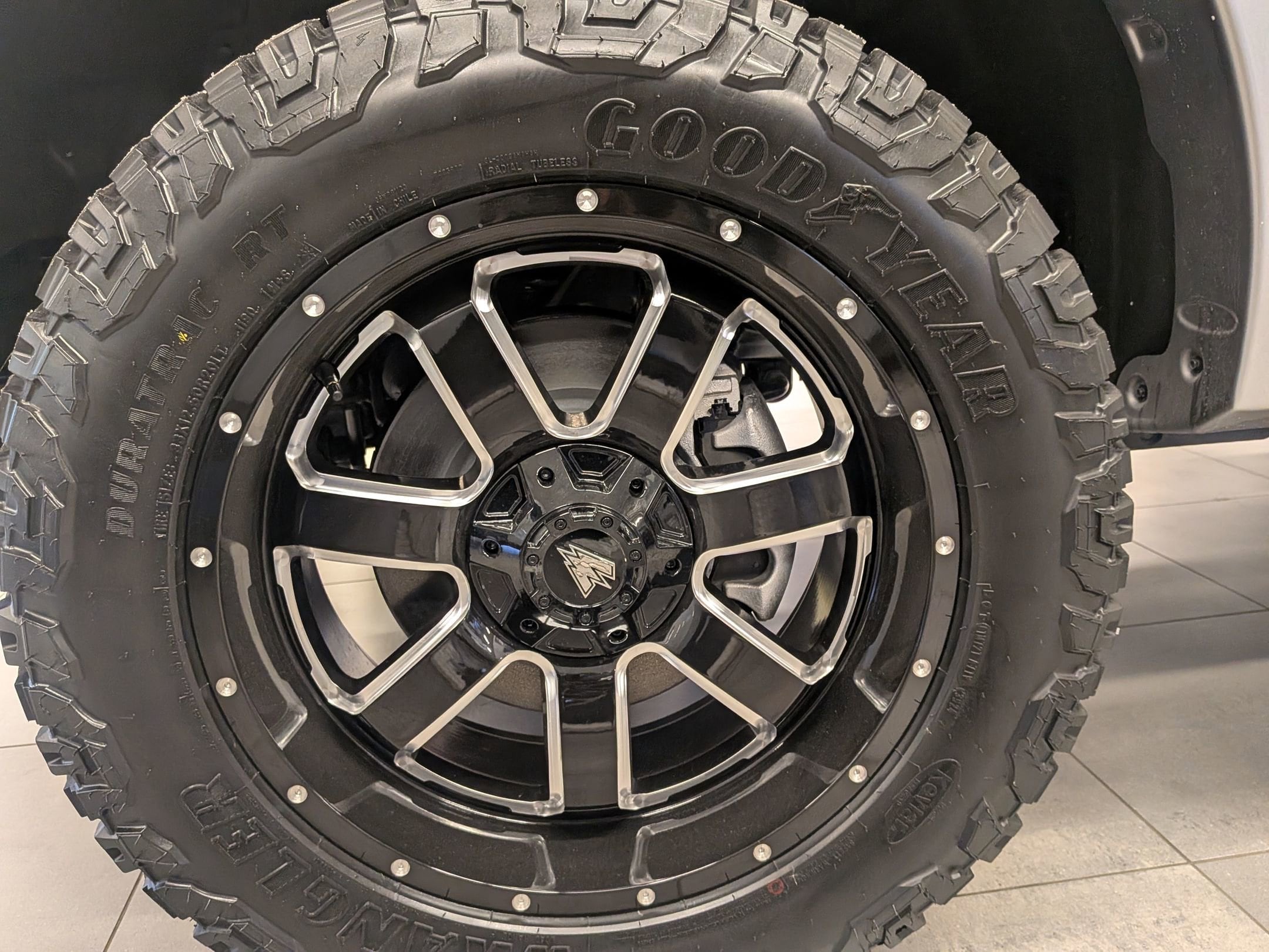 2025 FORD F-150 - Image 9