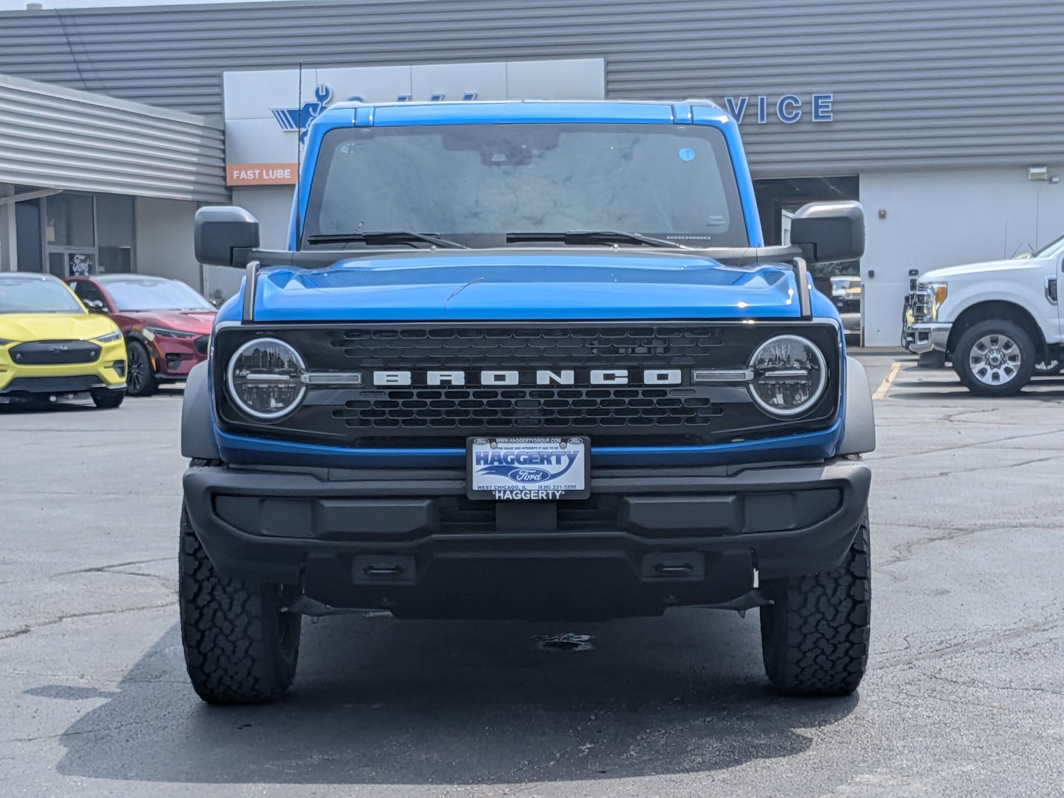 2025 Ford Bronco Big Bend photo 2