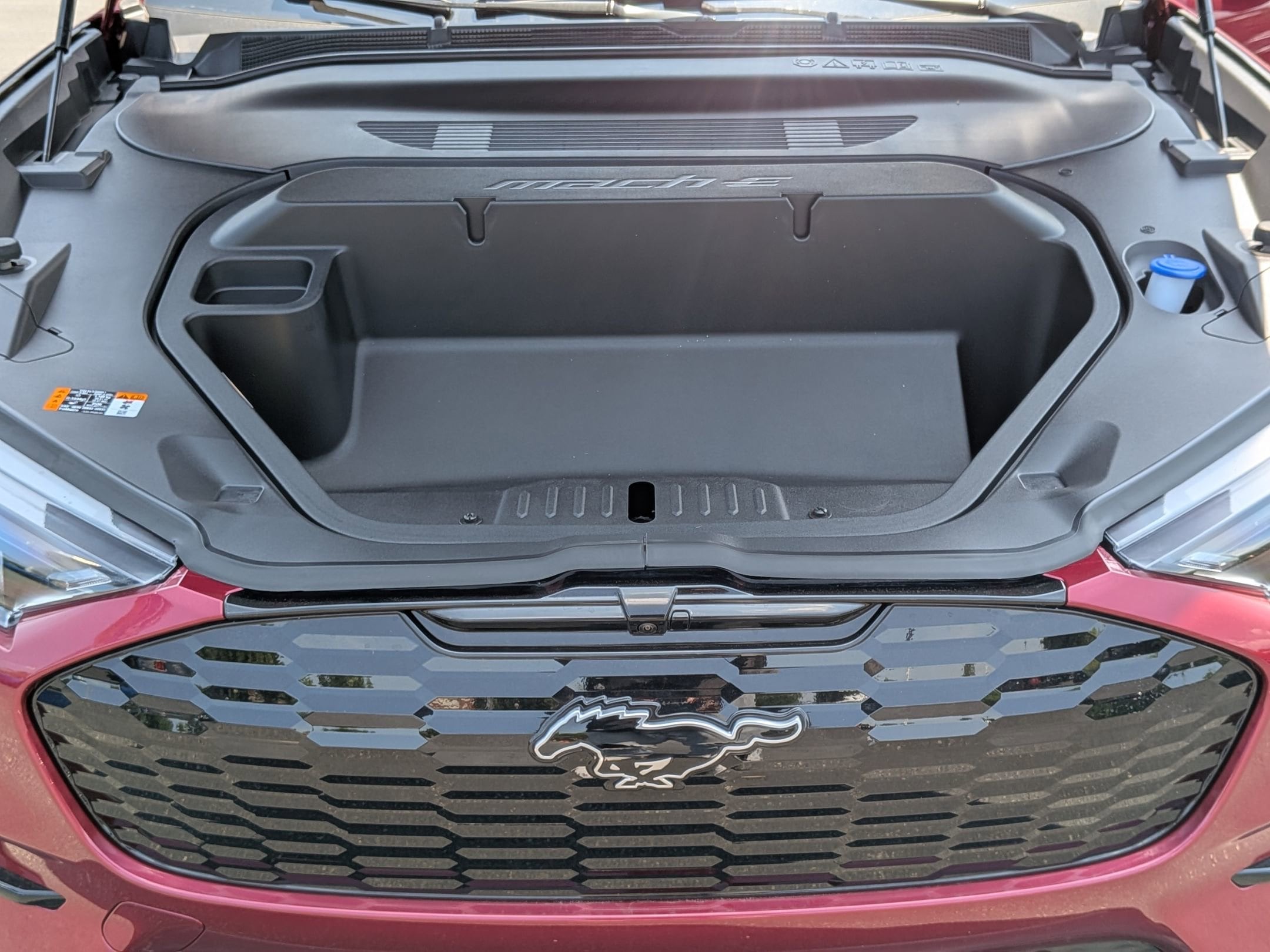 2025 FORD MUSTANG MACH-E - Image 26