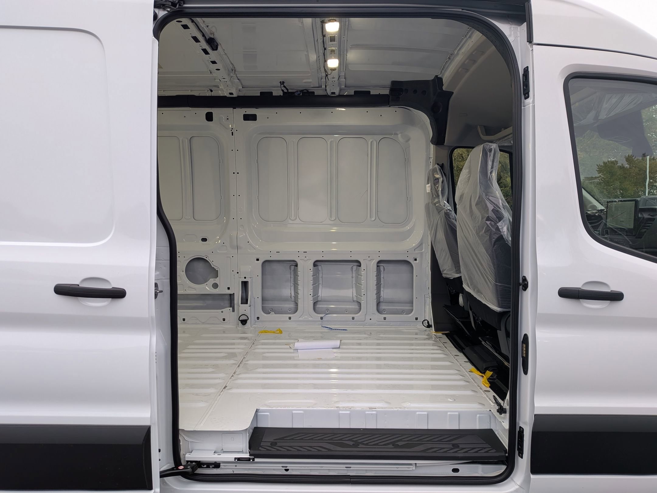 2026 FORD TRANSIT - Image 22