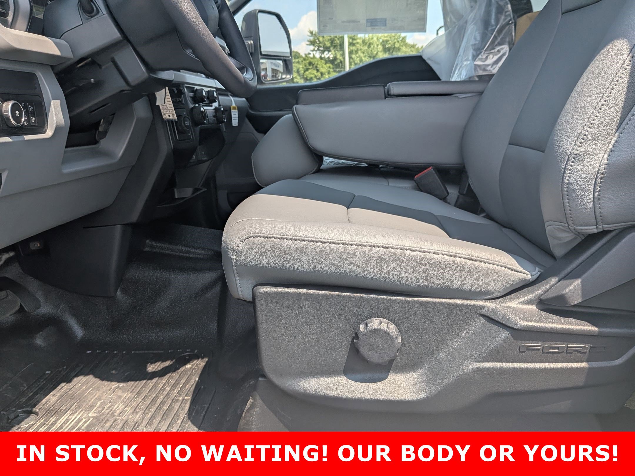 2025 FORD F-450 - Image 9