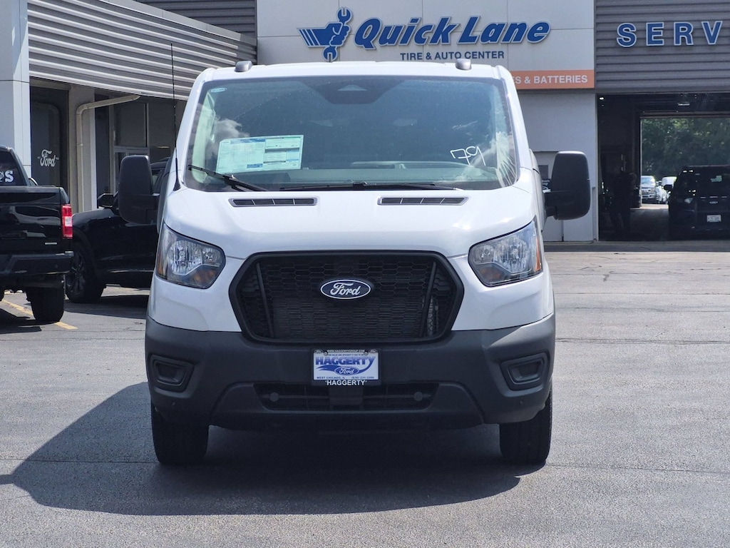 New 2026 Ford Transit Passenger Wagon T-350 148 Low Roof XL RWD VAN