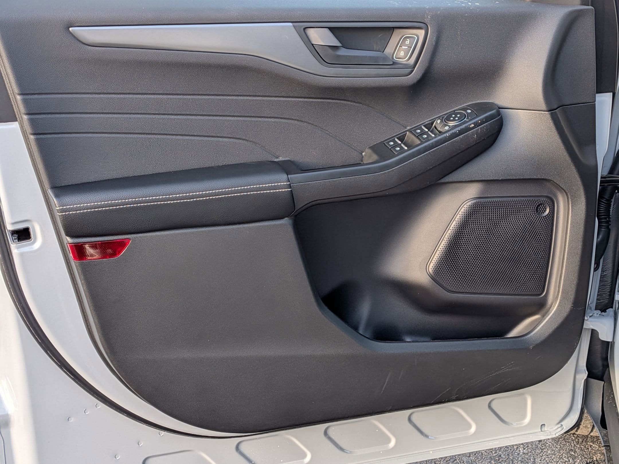 2026 FORD ESCAPE - Image 12