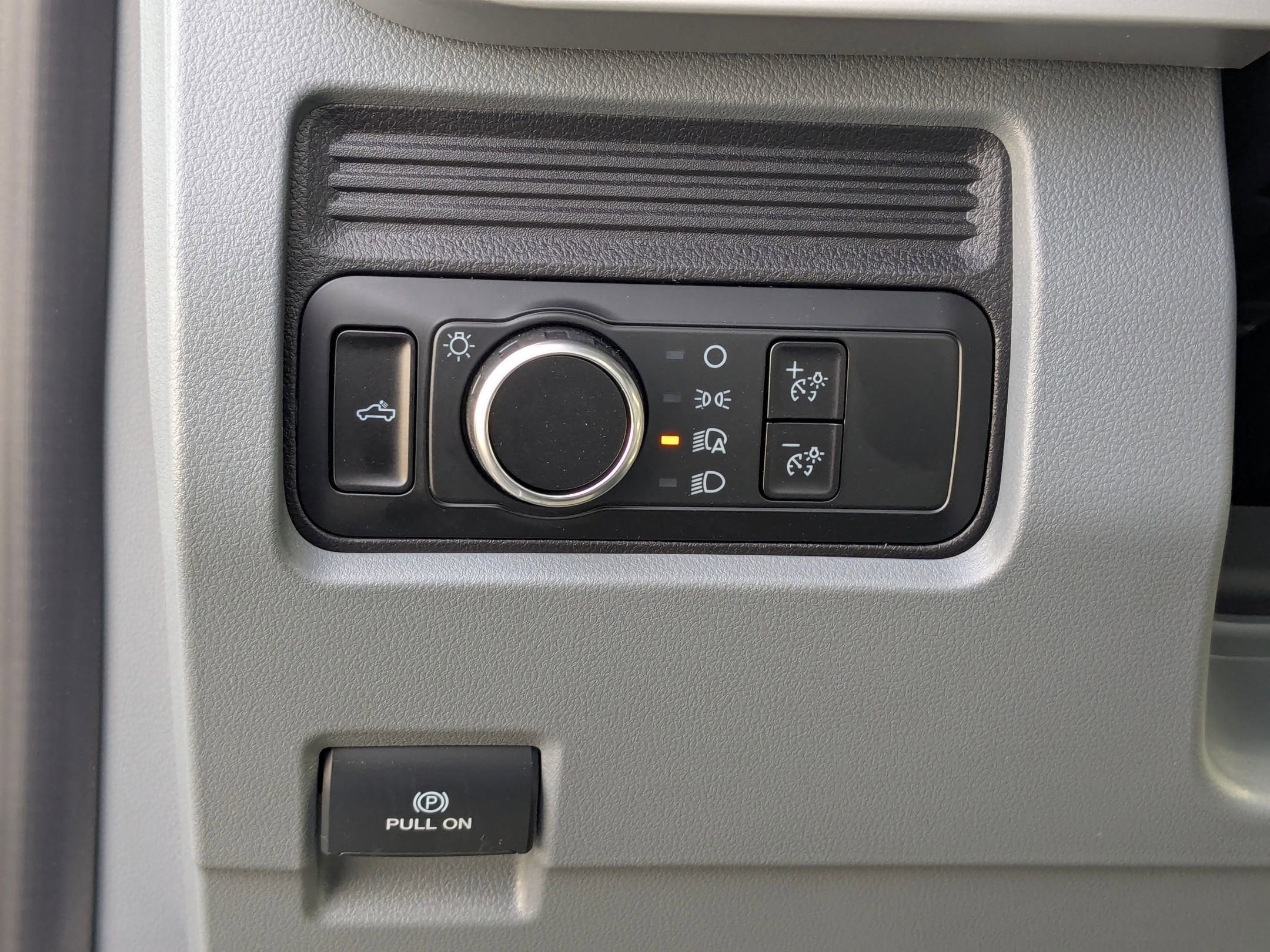 2024 FORD F-450 - Image 12