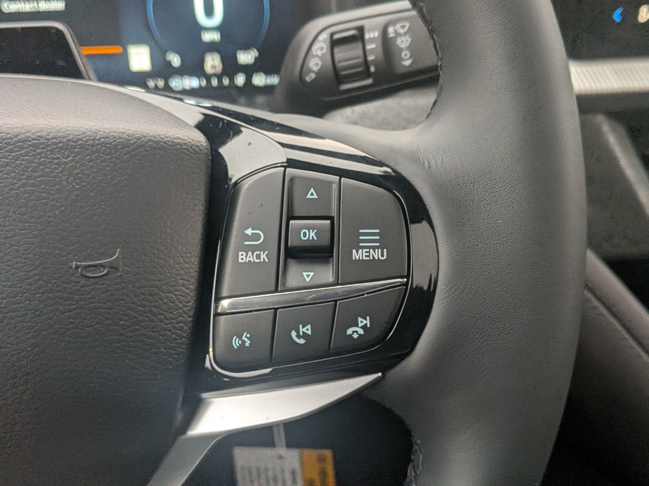 2026 FORD EXPLORER - Image 16