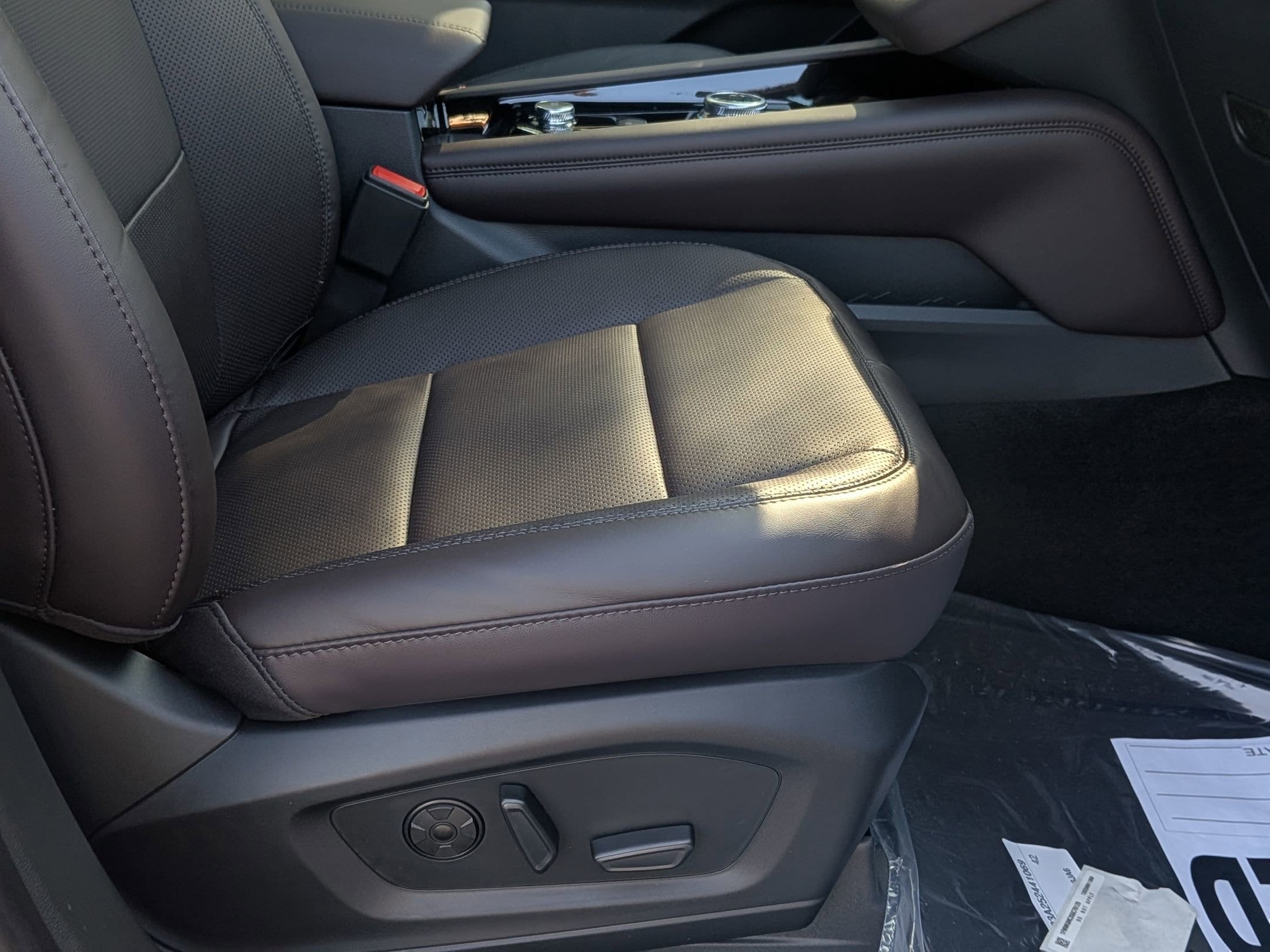 2025 FORD EXPLORER - Image 27