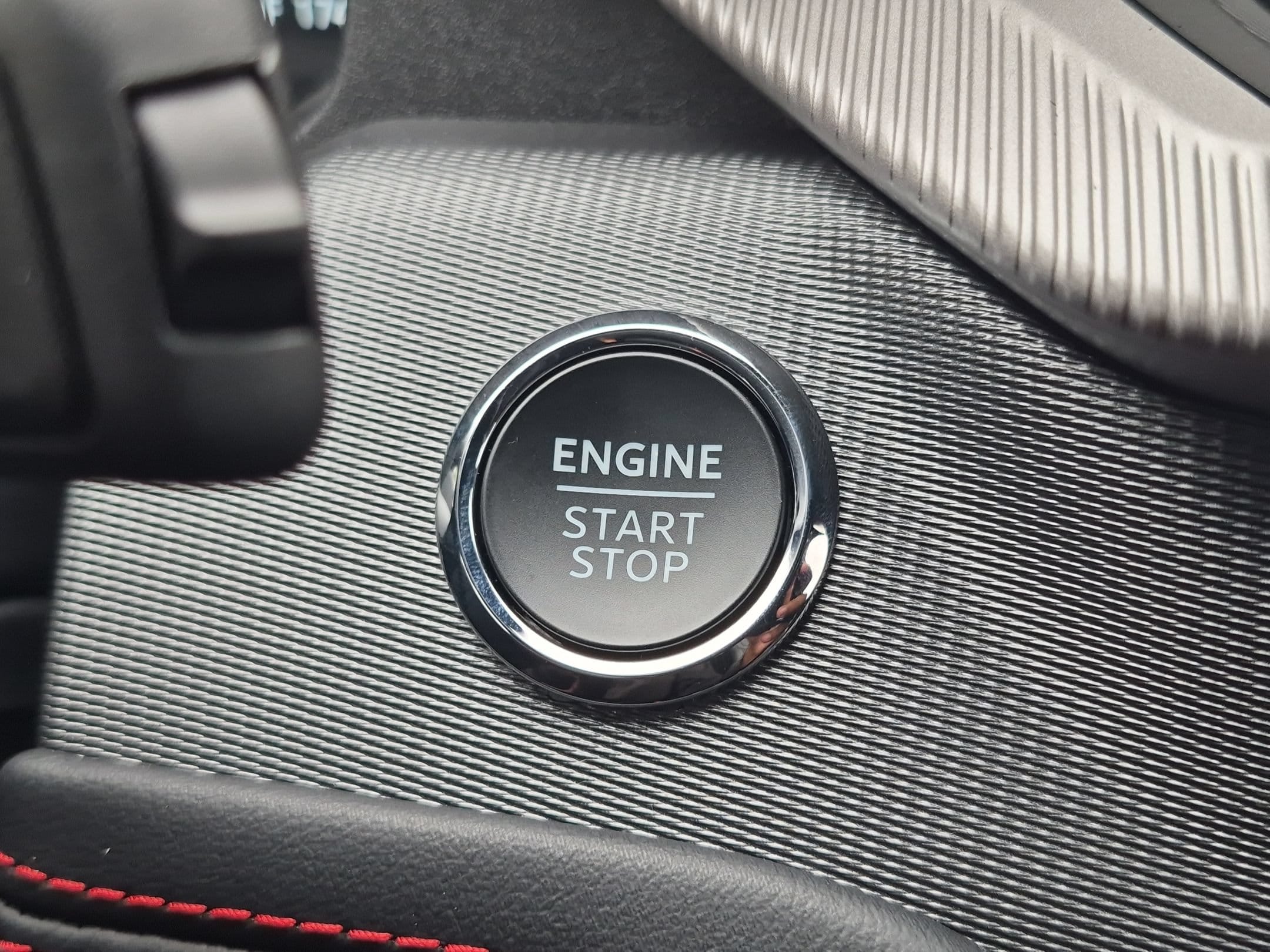 2026 Ford Explorer ST-Line - Photo 16