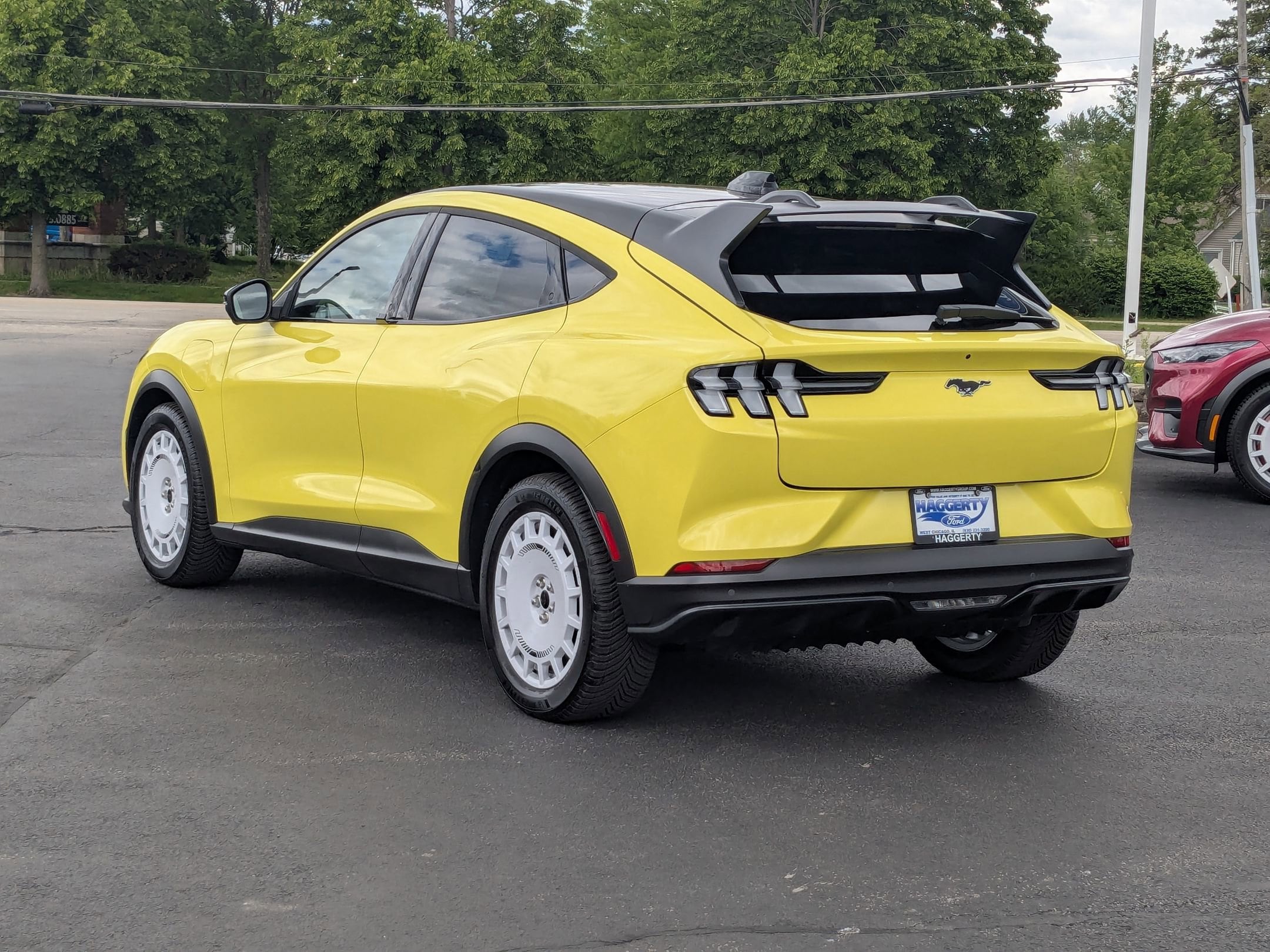 2025 FORD MUSTANG MACH-E - Image 7