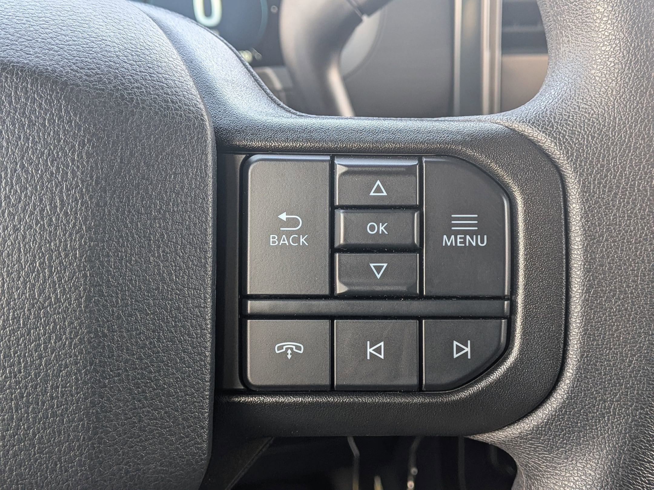 2025 FORD F-150 - Image 15