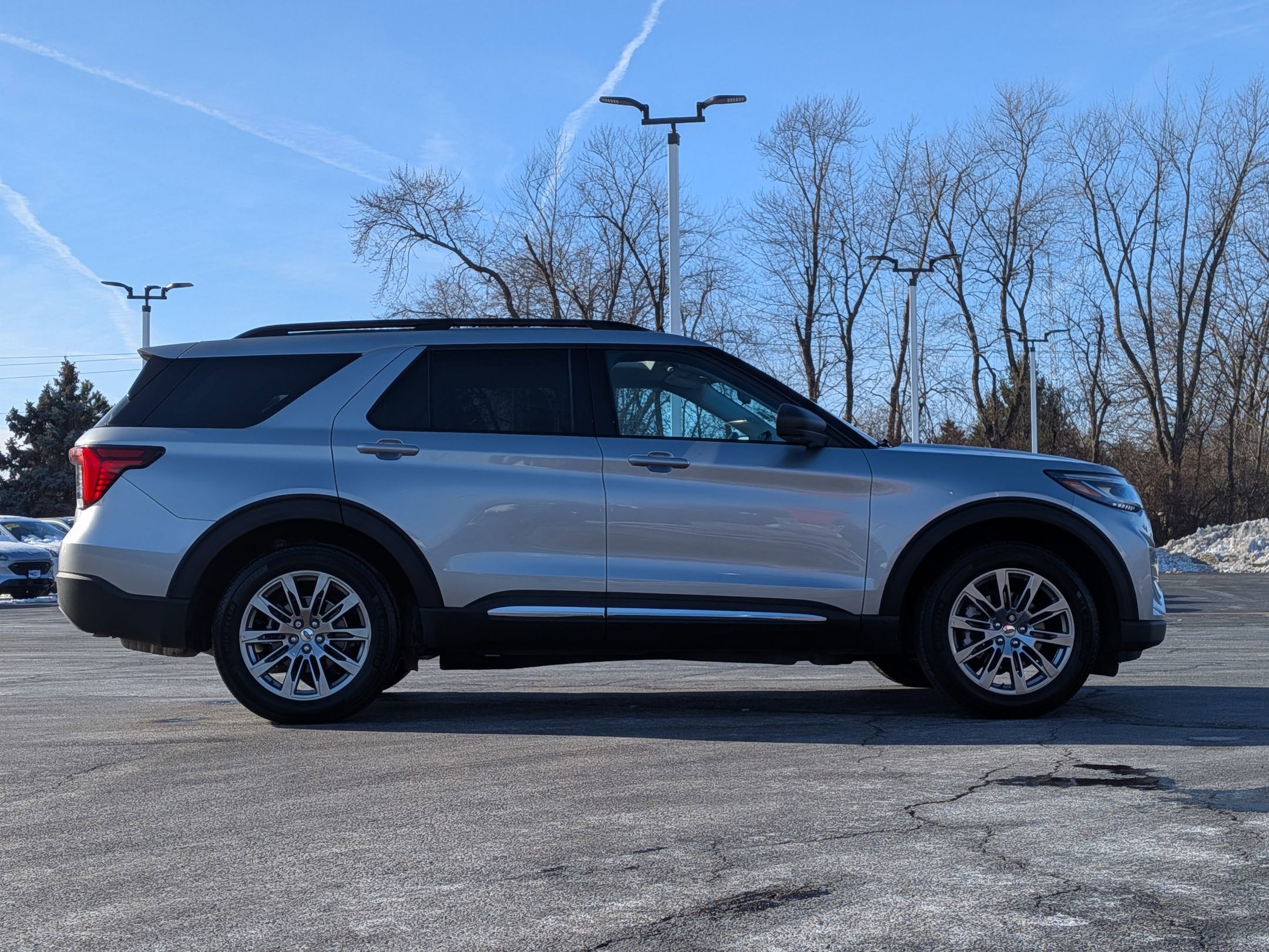 2025 FORD EXPLORER - Image 4