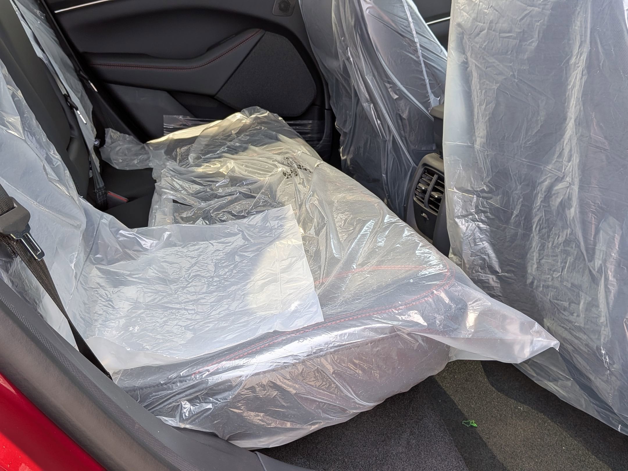 2025 FORD MUSTANG MACH-E - Image 21