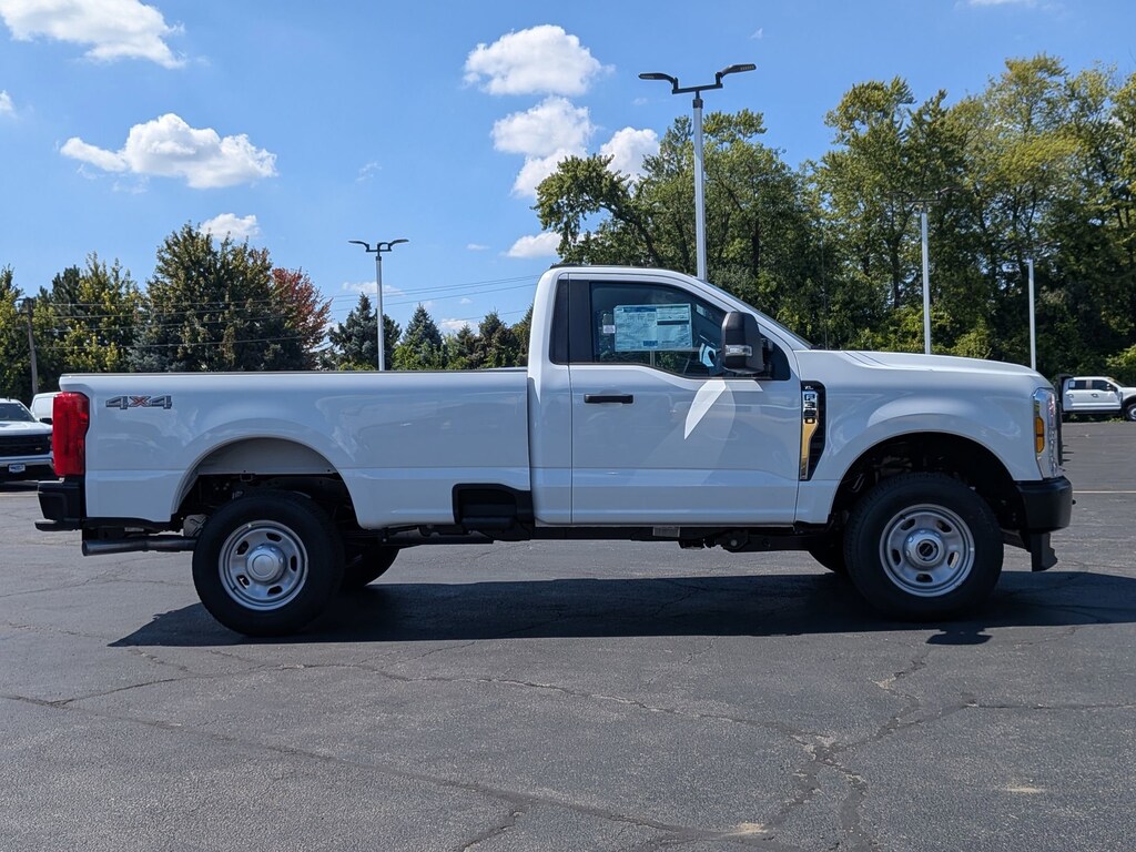 New 2026 Ford Super Duty F-350 SRW XL 4WD Reg Cab 8 Box XL 4WD Reg Cab 8 Box