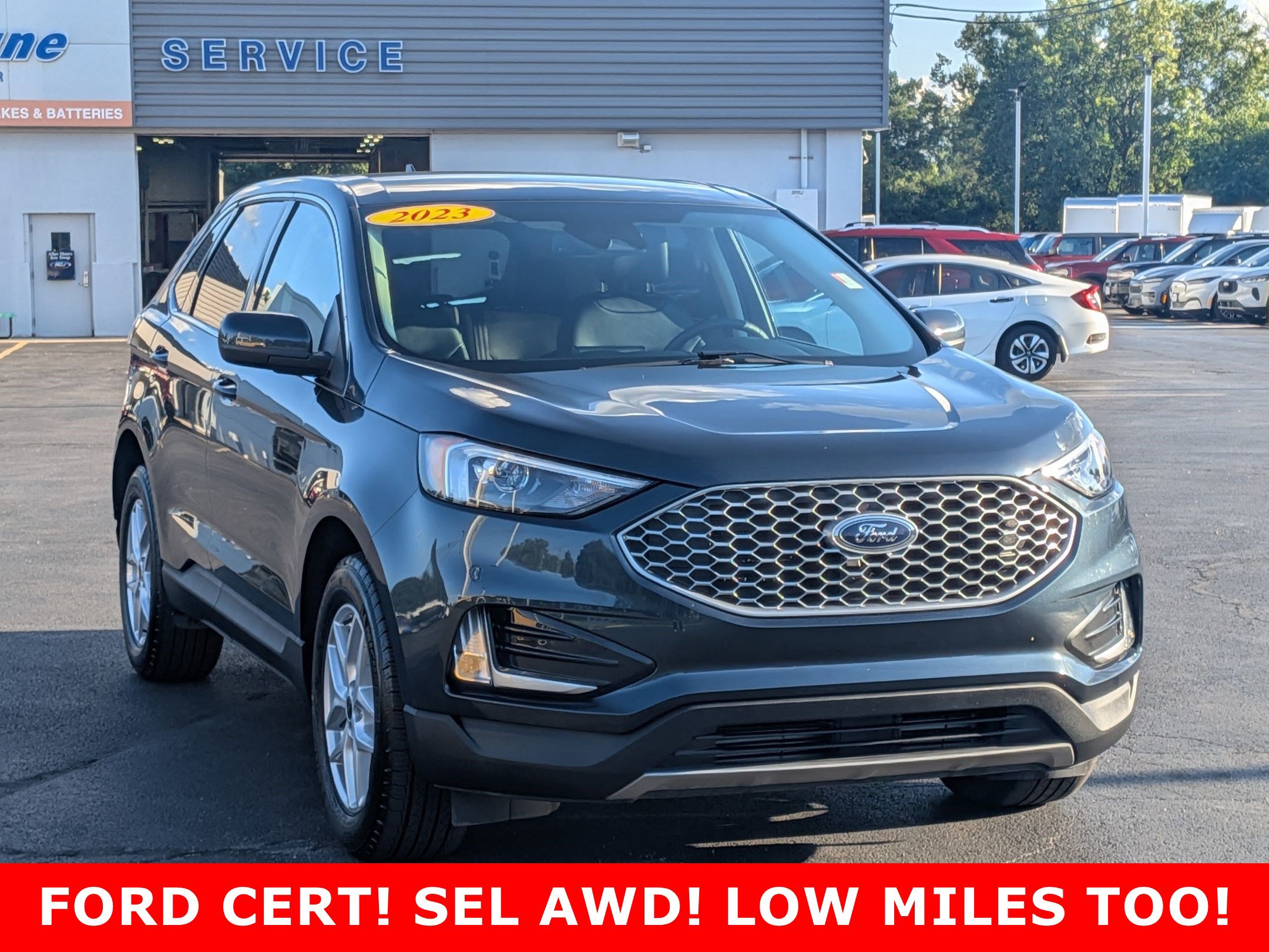 2023 Ford Edge SEL photo 3