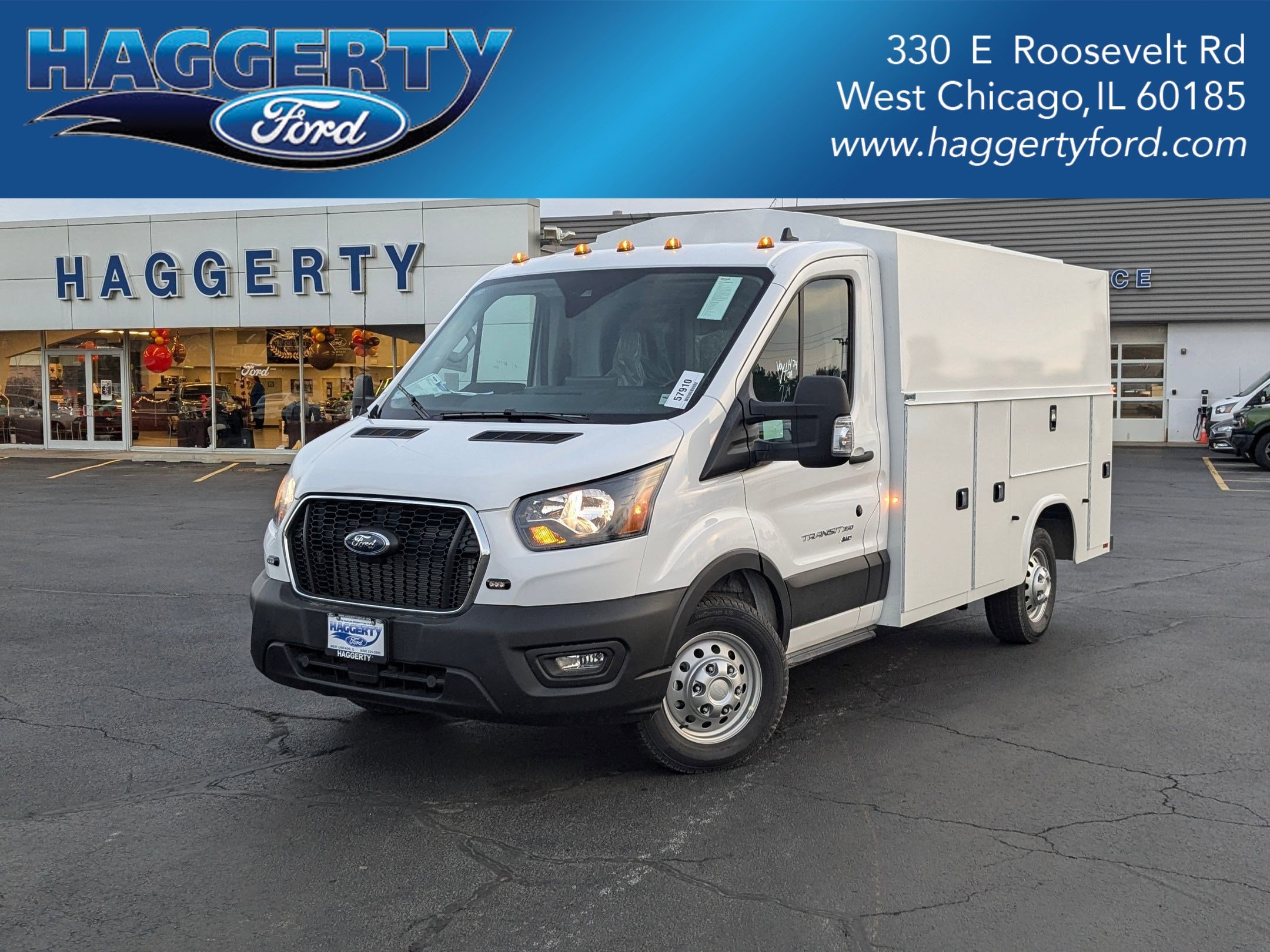 2024 Ford Transit Cutaway Base's photo