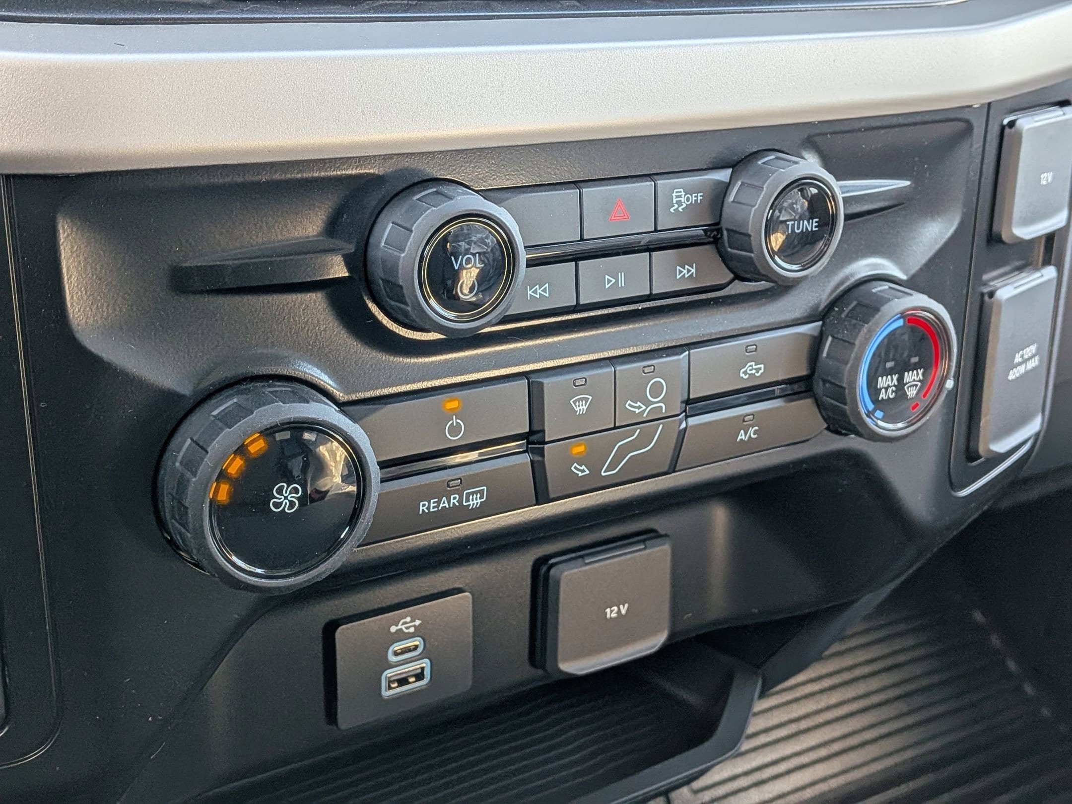 2026 FORD F-250 - Image 18